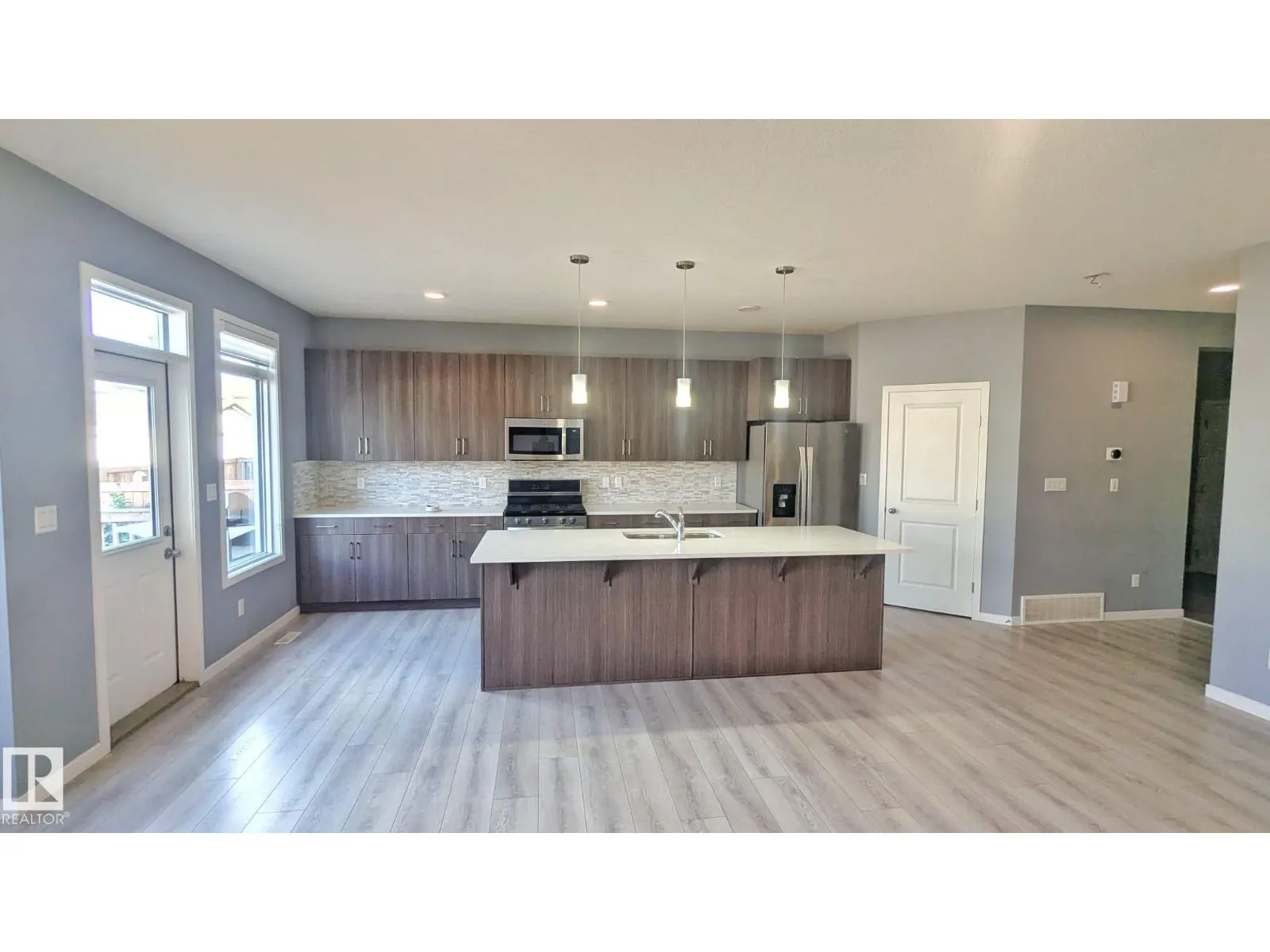 2318 CASSIDY WY SW