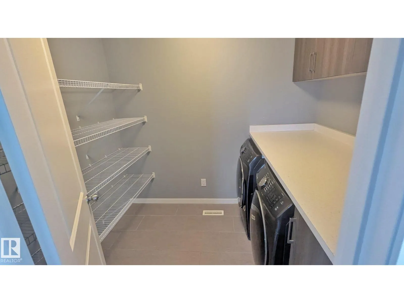 2318 CASSIDY WY SW
