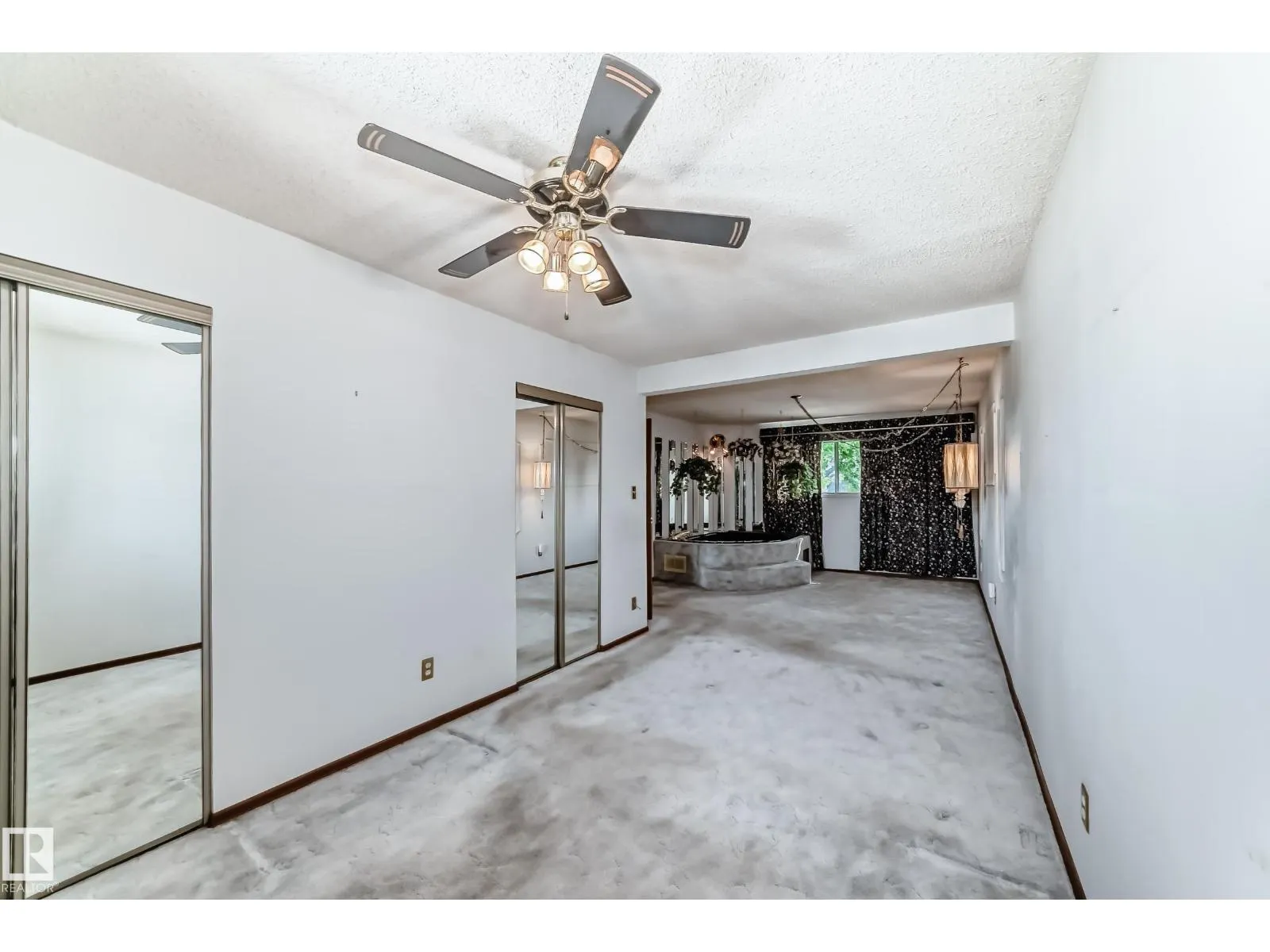1005 STRATHCONA DR