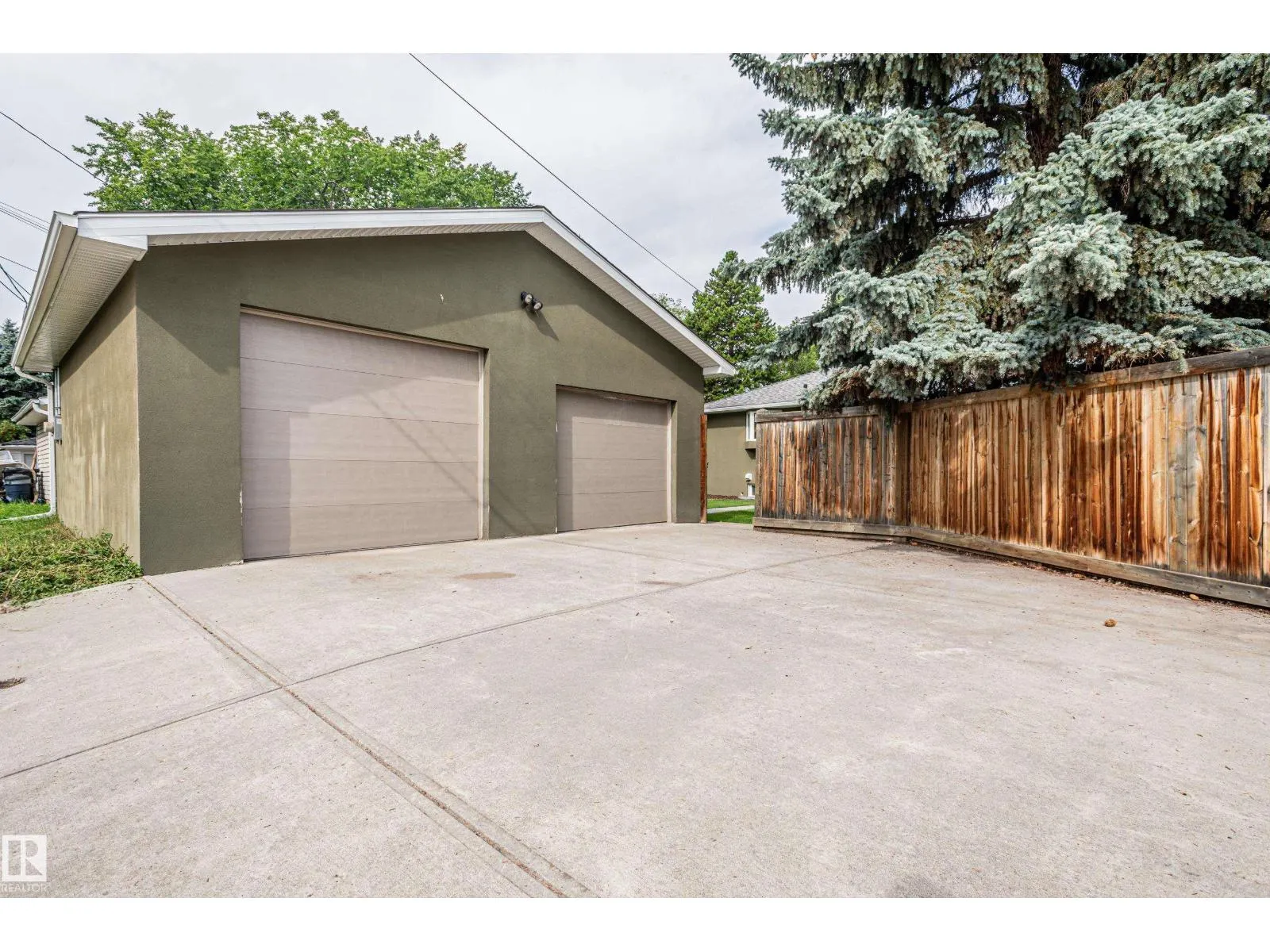 14339 92A AV NW