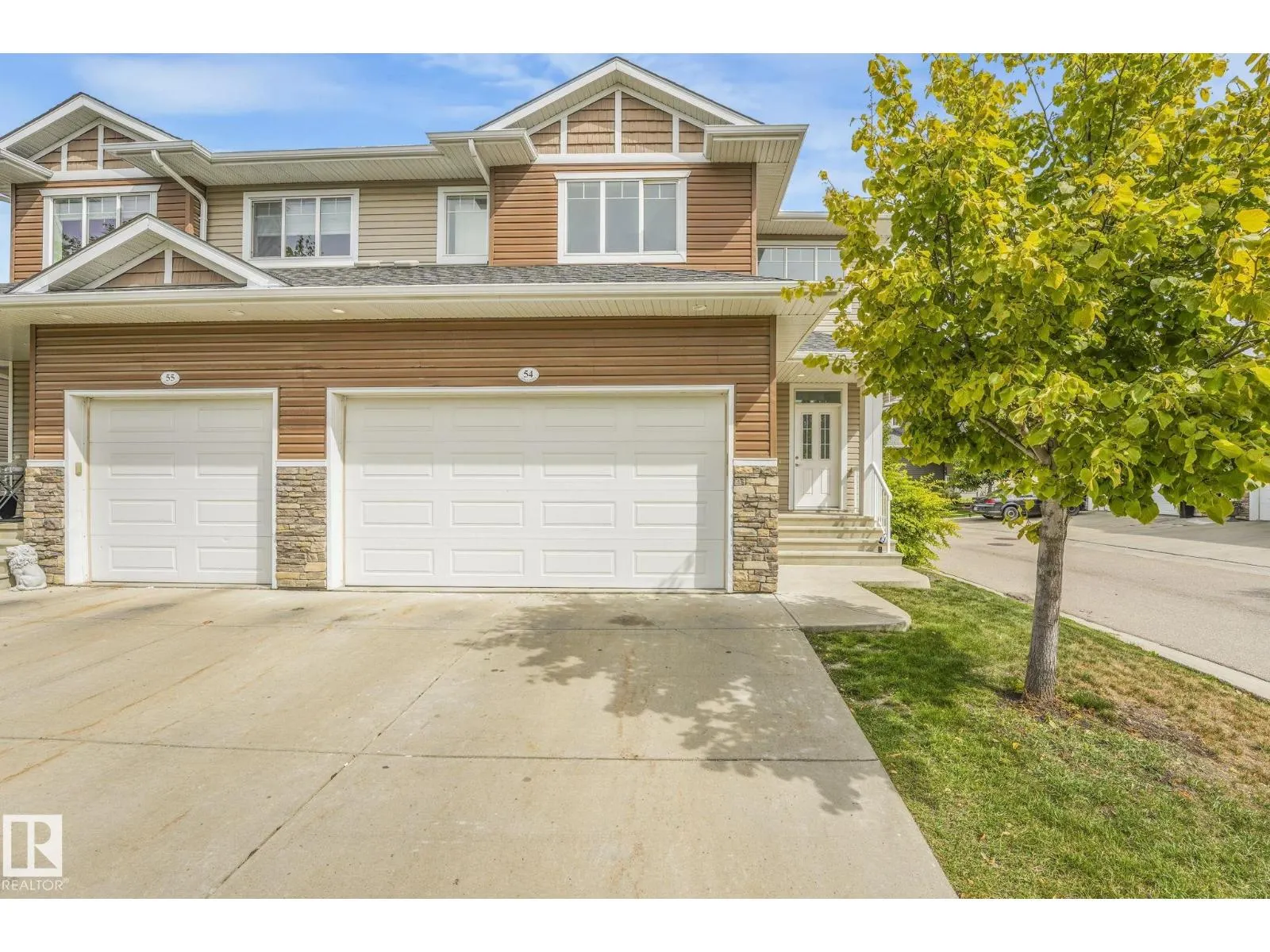 #54 18230 104A ST NW