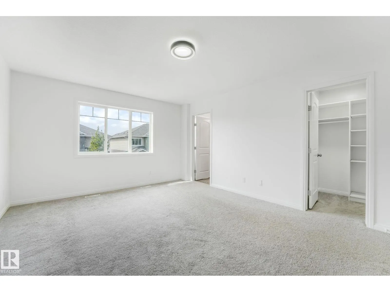 #54 18230 104A ST NW