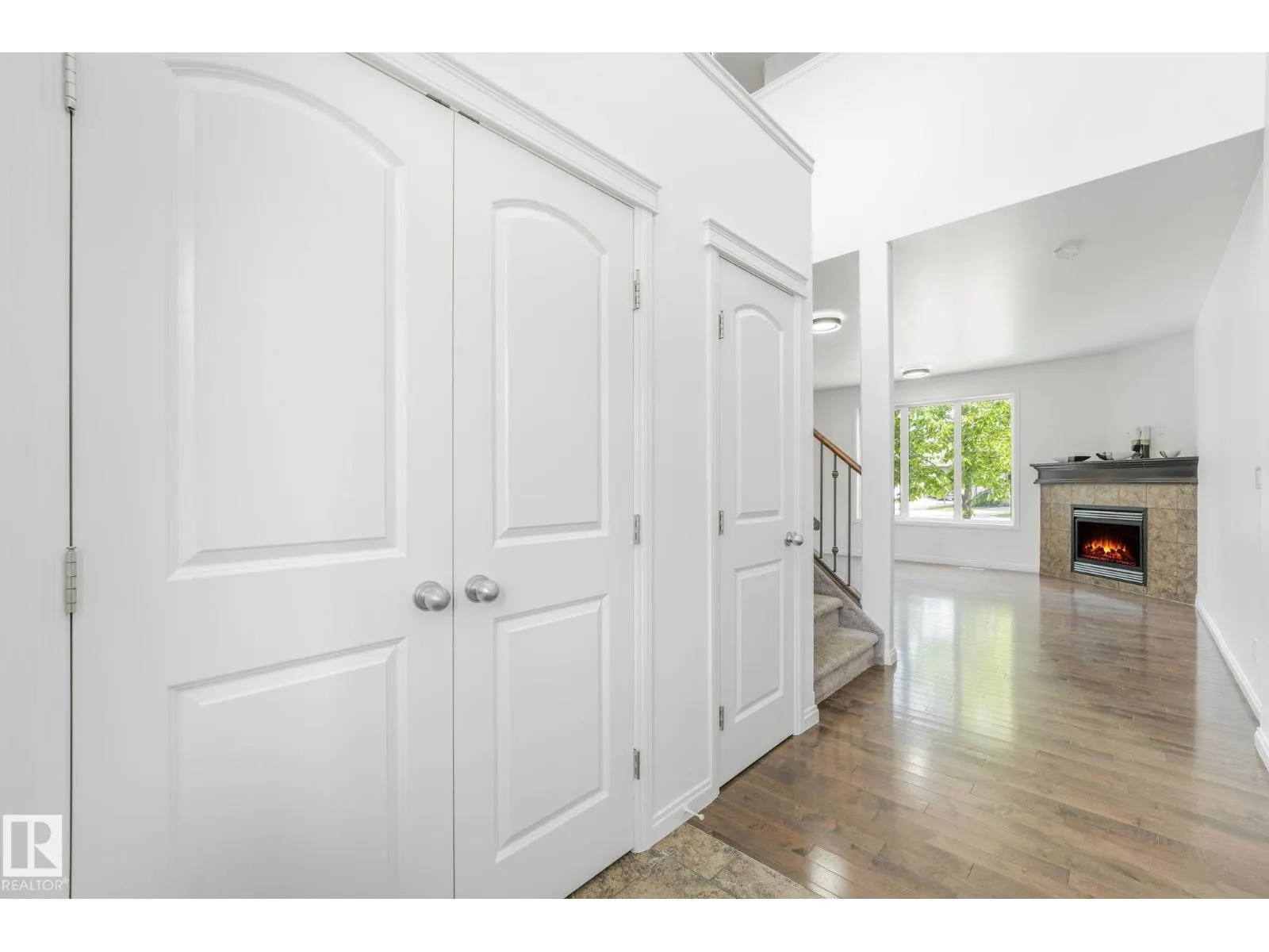 #54 18230 104A ST NW