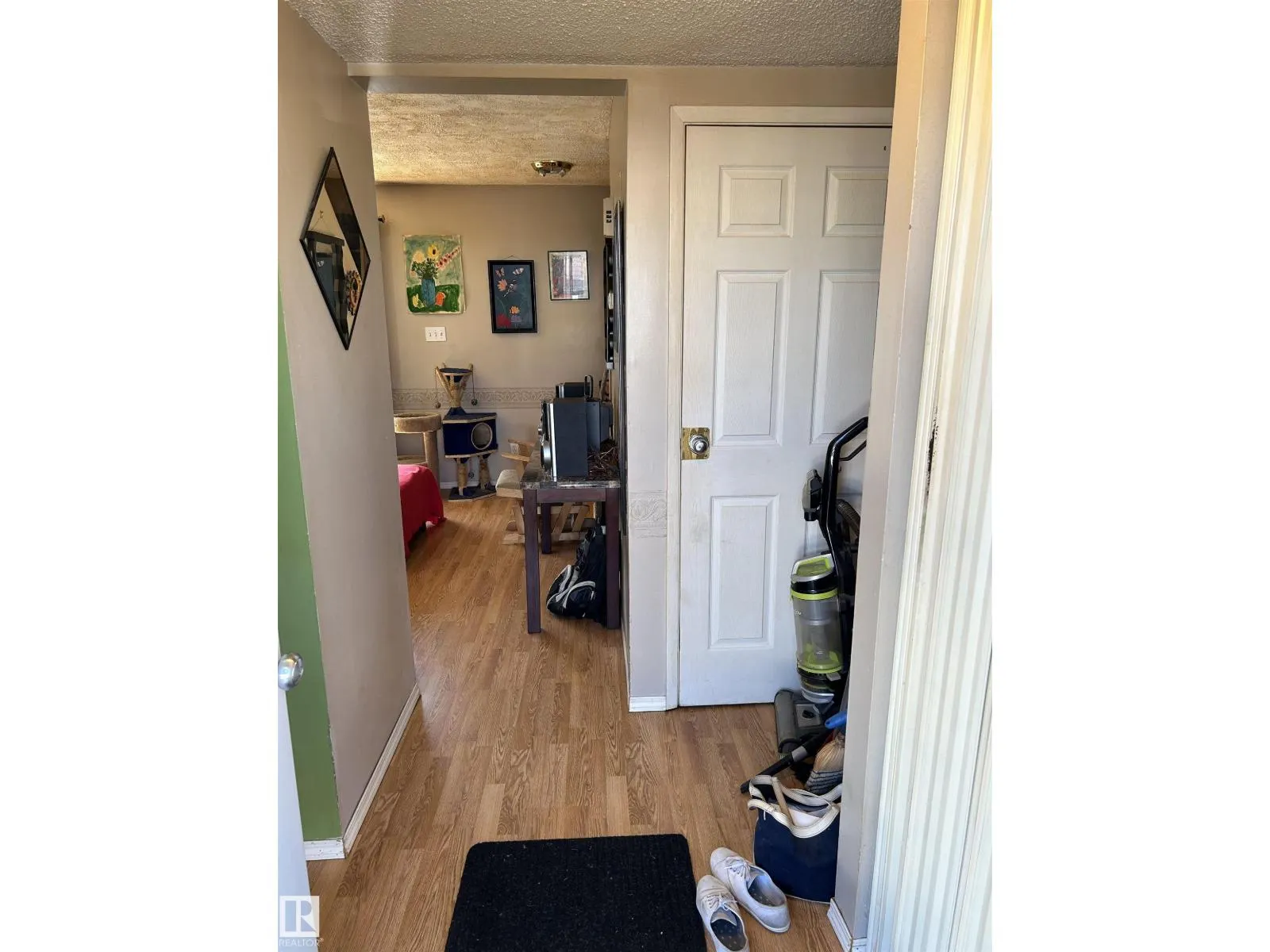 225 HARRISON DR NW