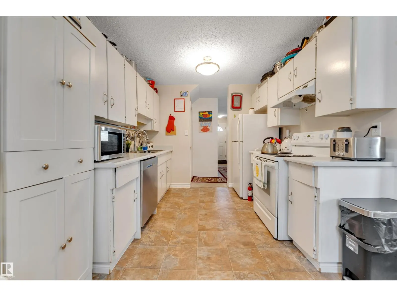 #49 1651 46 ST NW