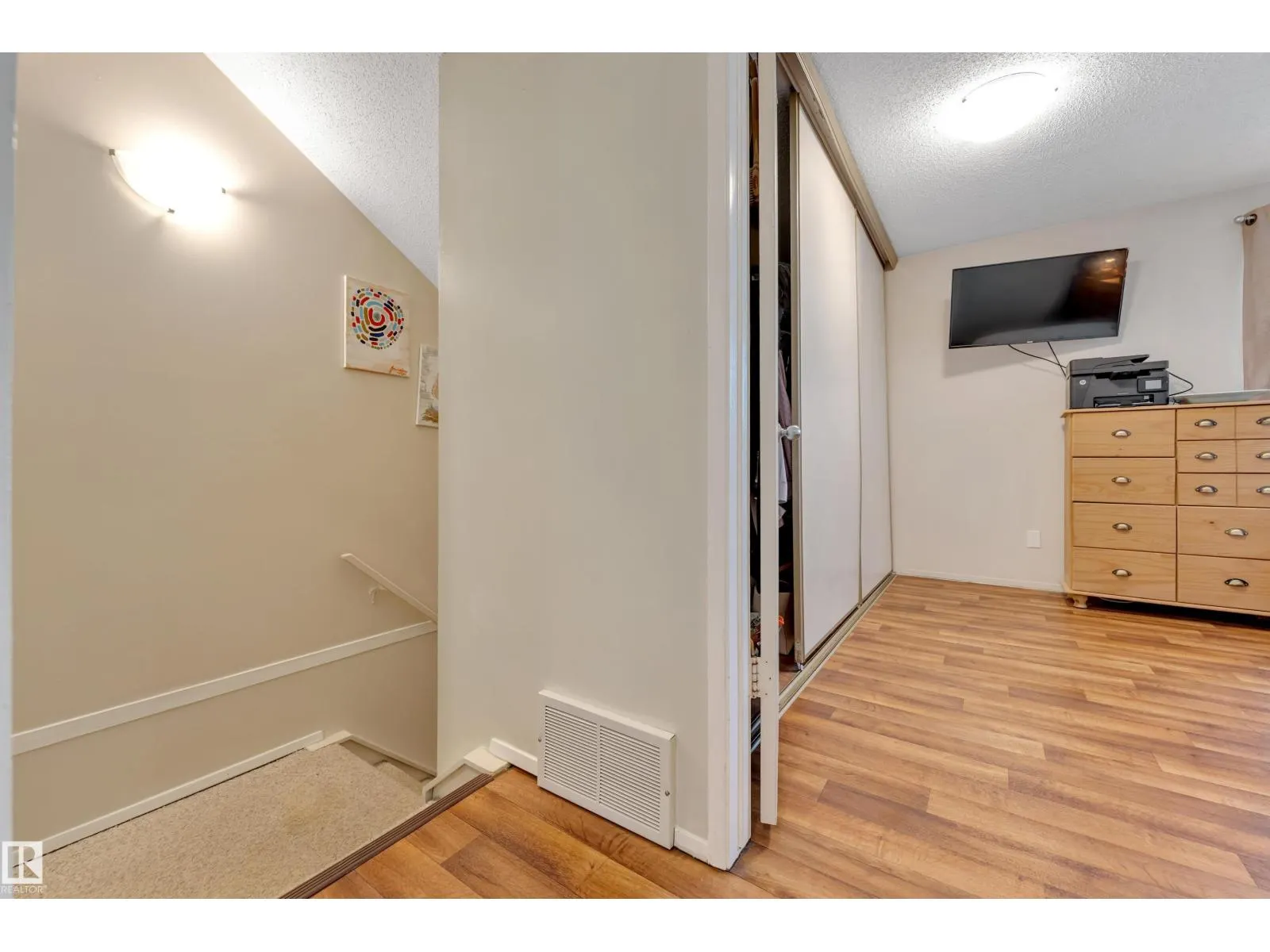 #49 1651 46 ST NW