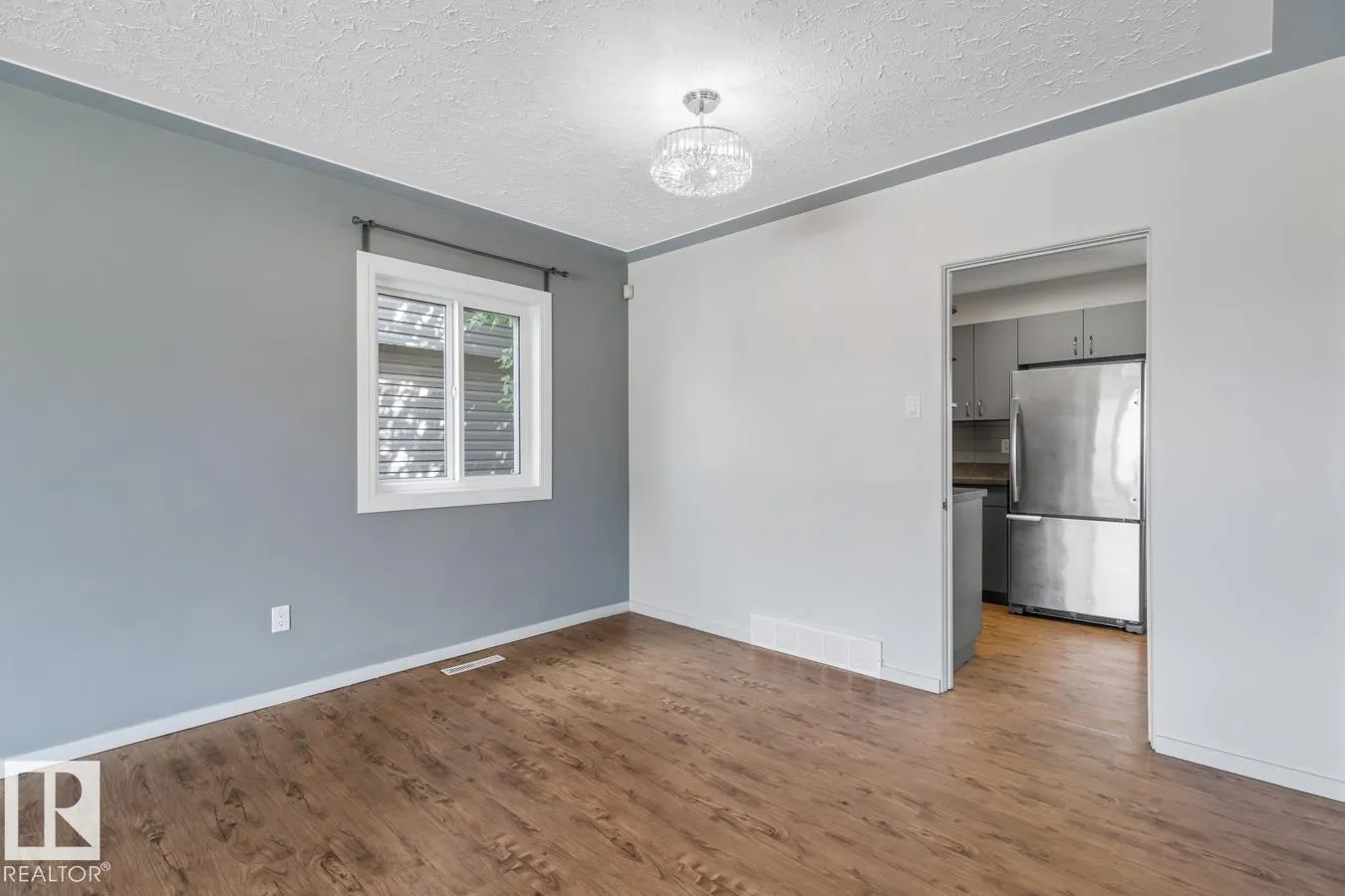 5403 106 AV NW