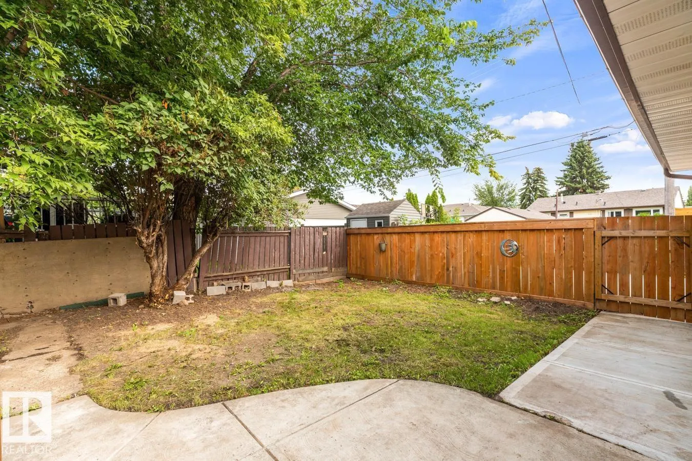 5403 106 AV NW