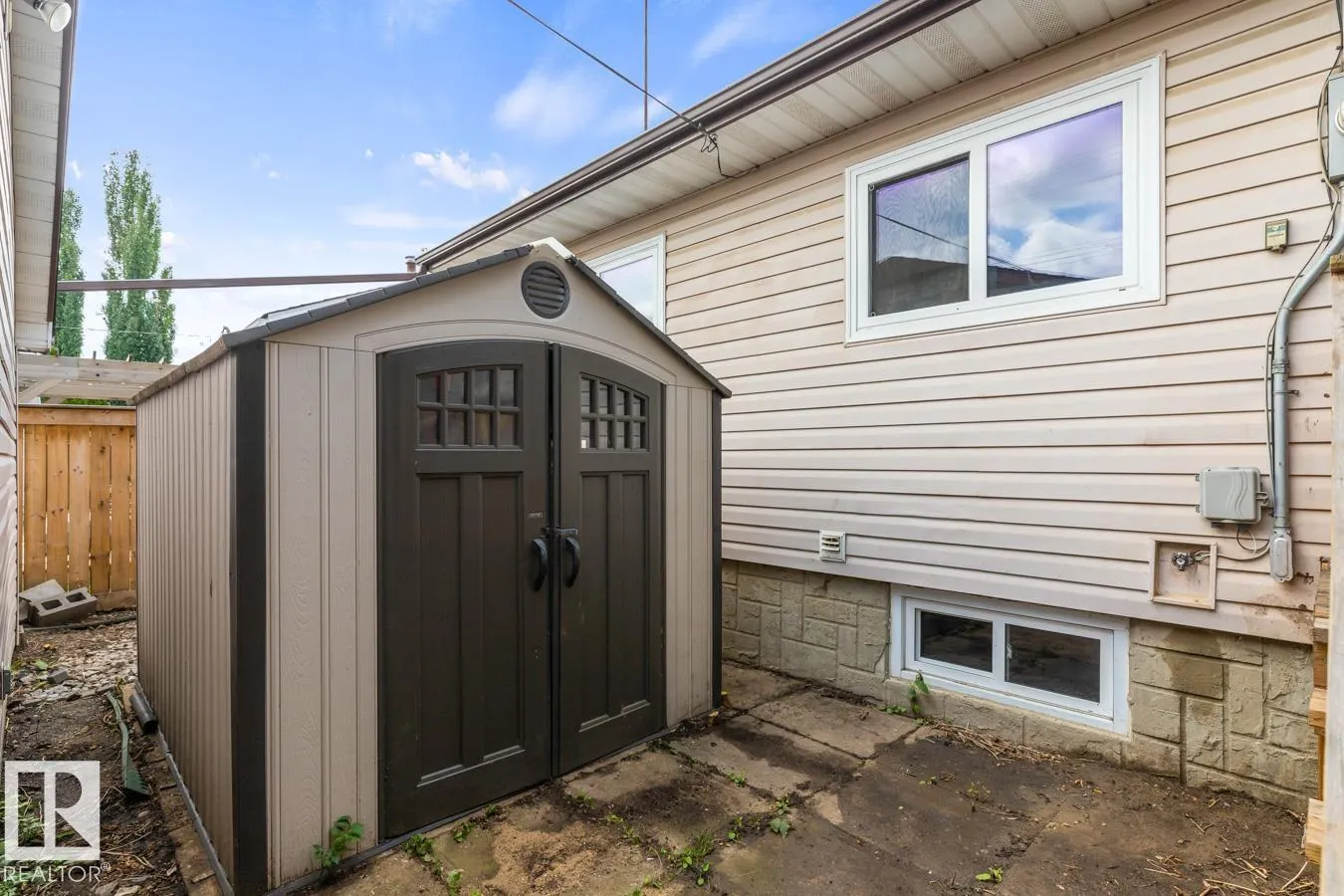 5403 106 AV NW