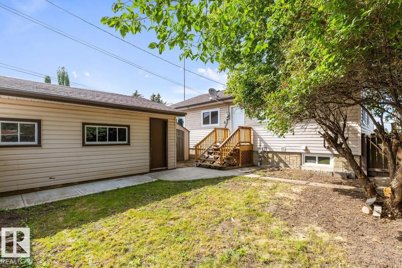 5403 106 AV NW