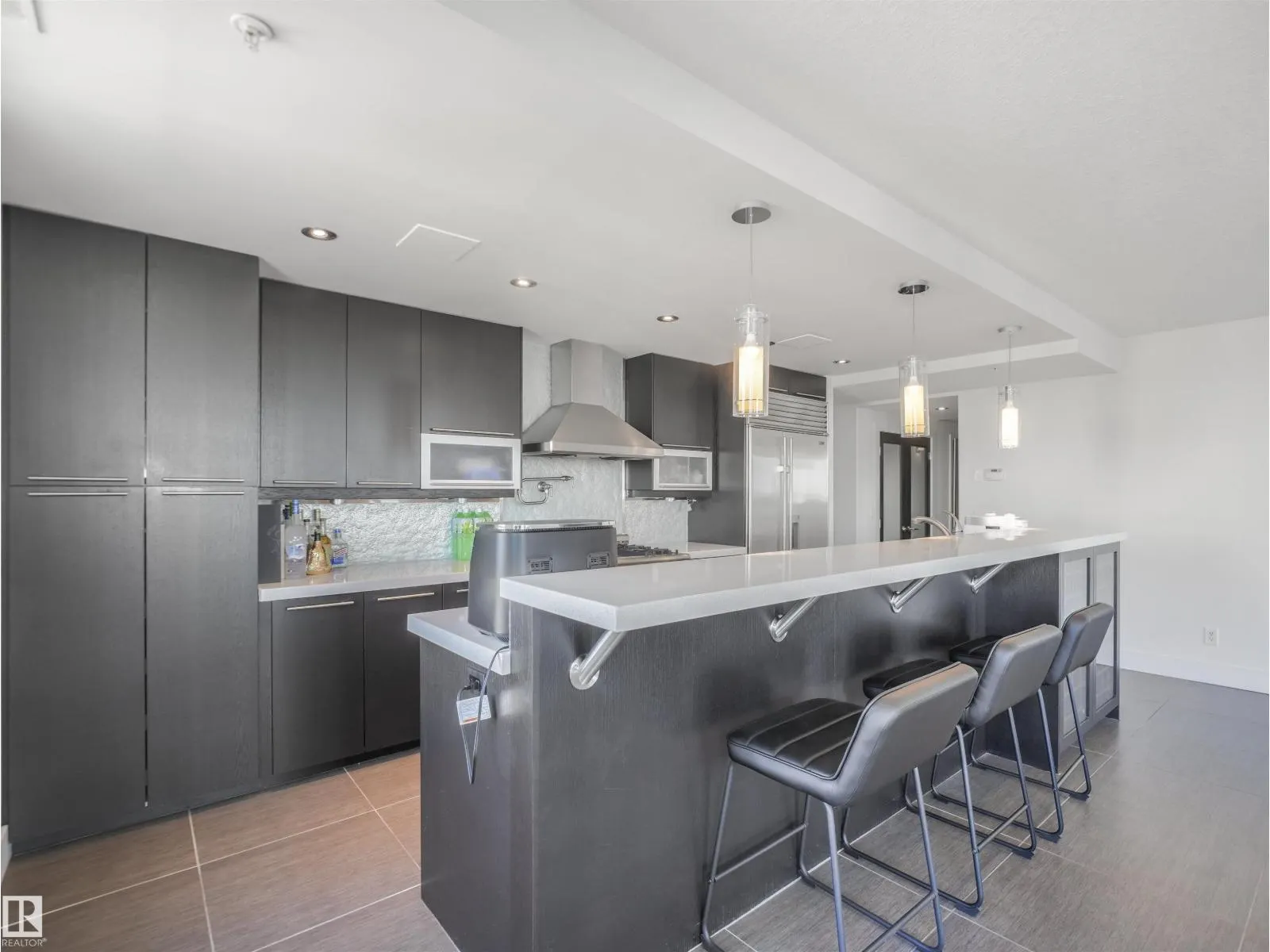 #SP04 9939 109 ST NW