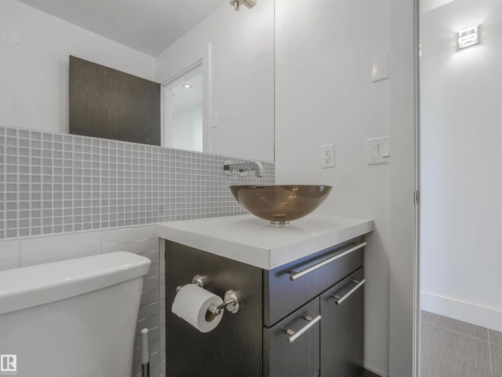 #SP04 9939 109 ST NW