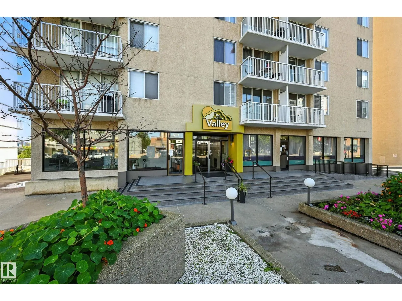 #1502 12121 JASPER AV NW