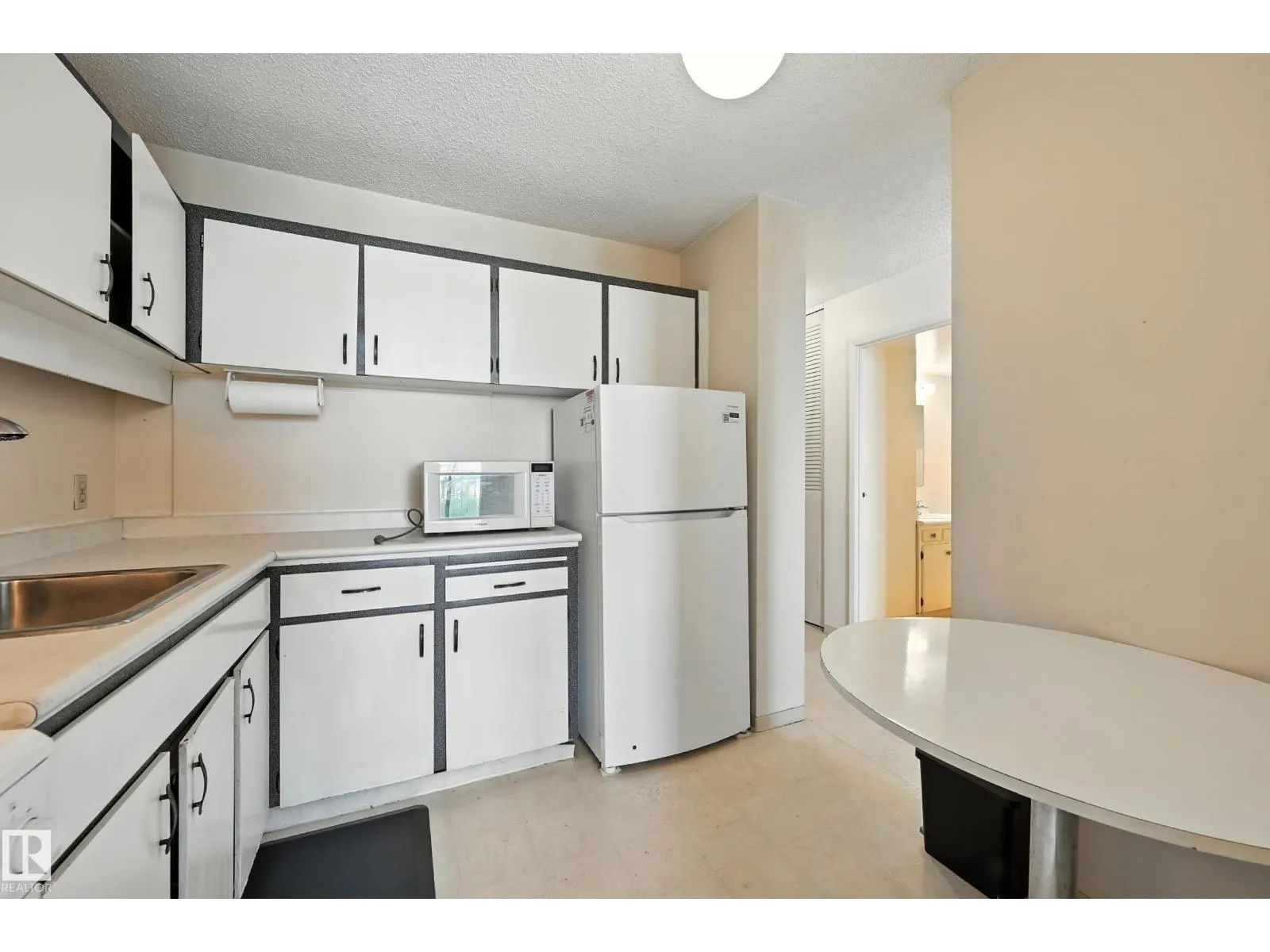 #1502 12121 JASPER AV NW