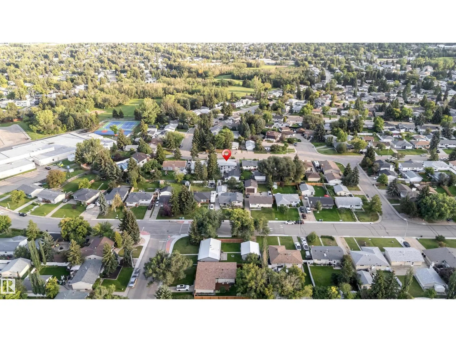 79 Garnet Cres