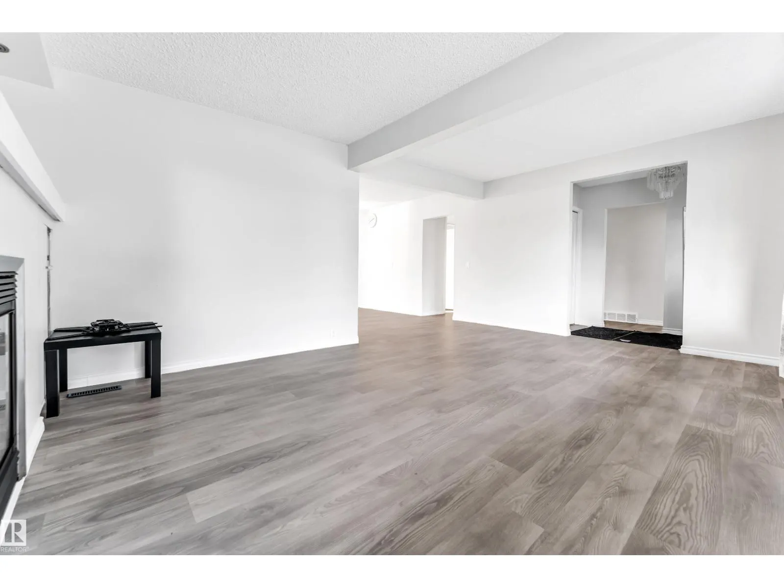79 Garnet Cres