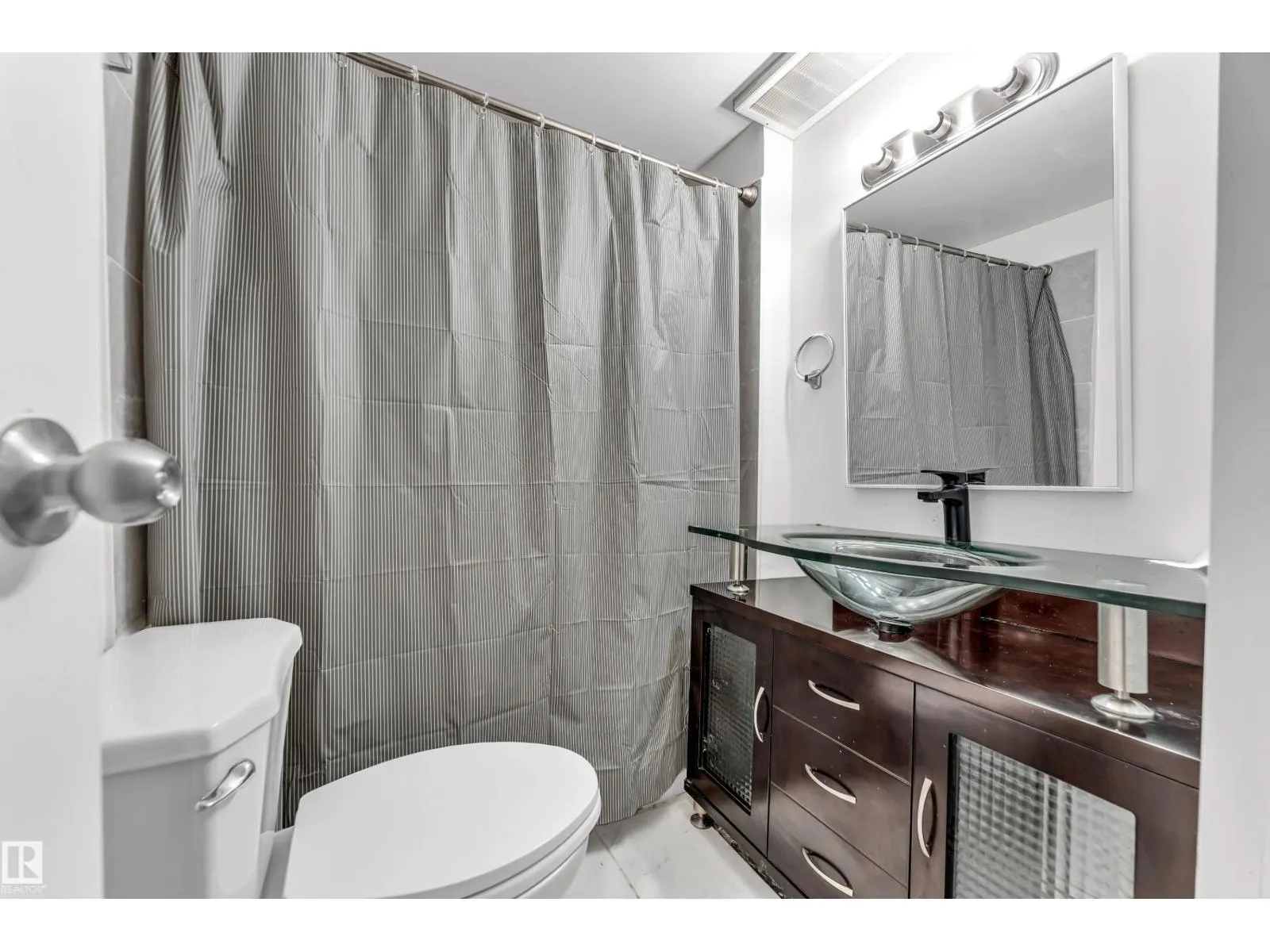 79 Garnet Cres