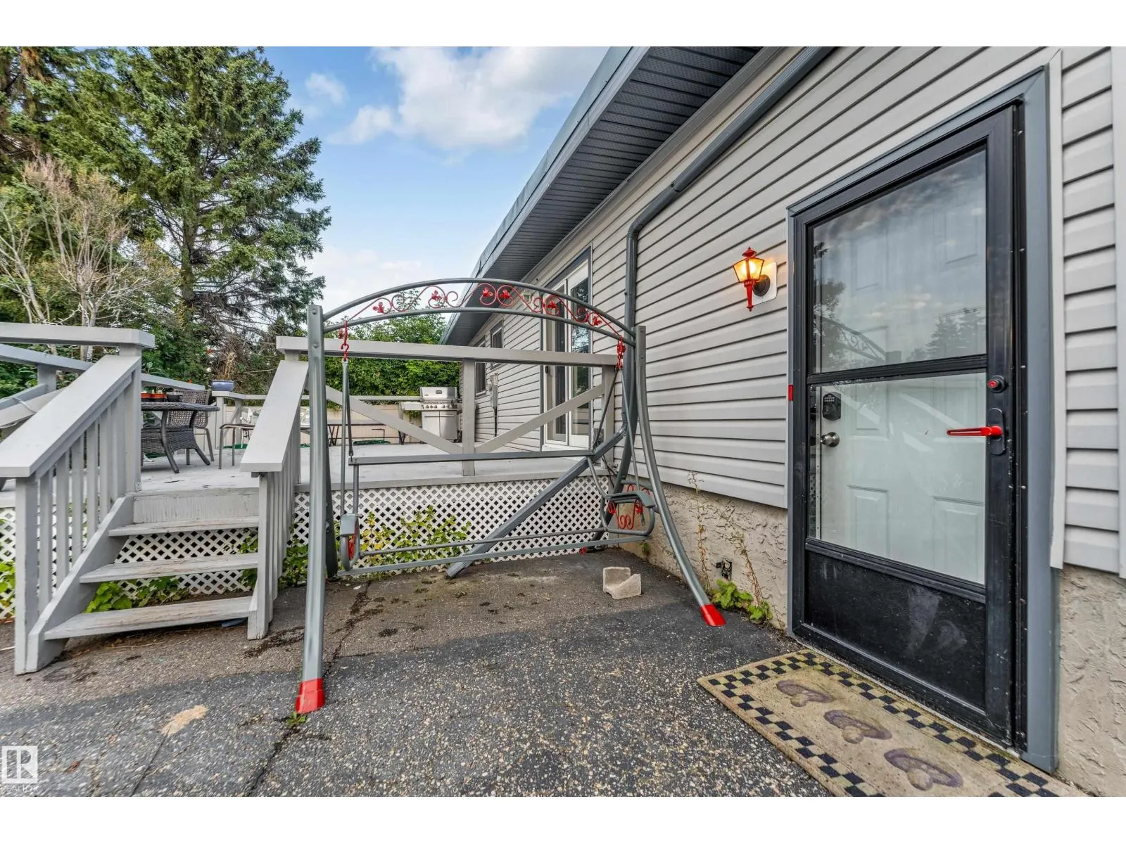 79 Garnet Cres