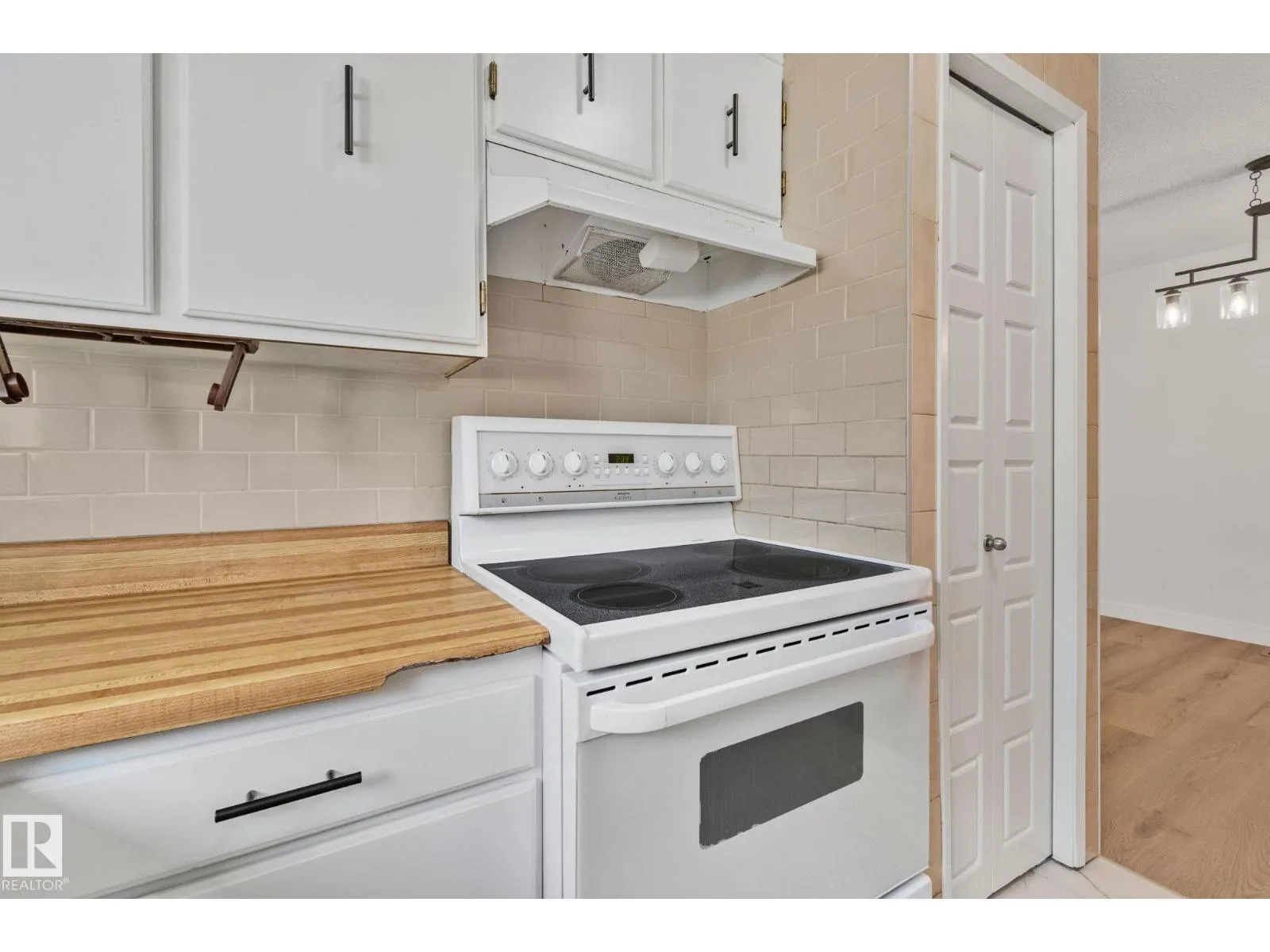 13321 119 ST NW NW