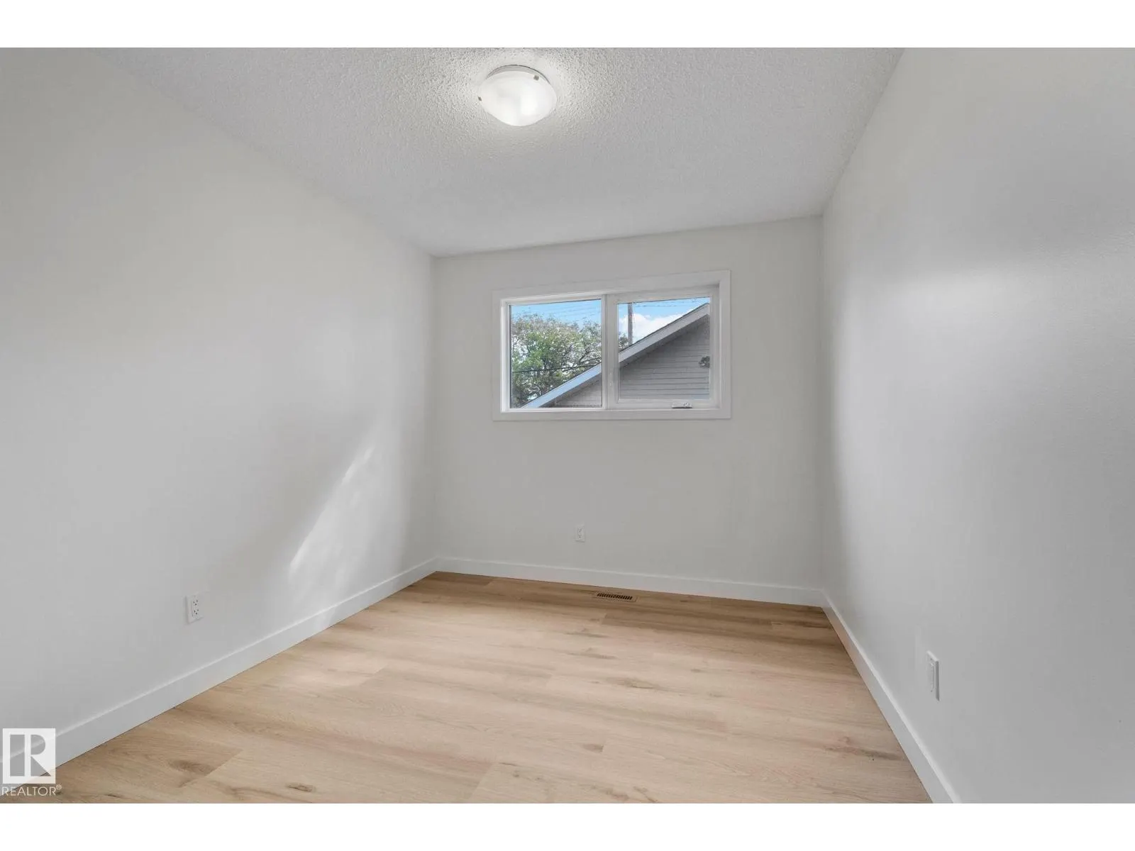 13321 119 ST NW NW