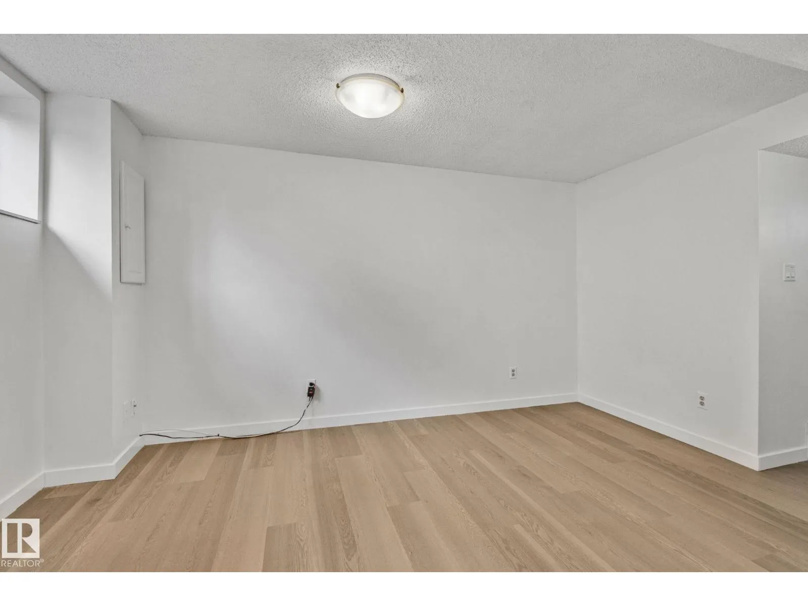 13321 119 ST NW NW