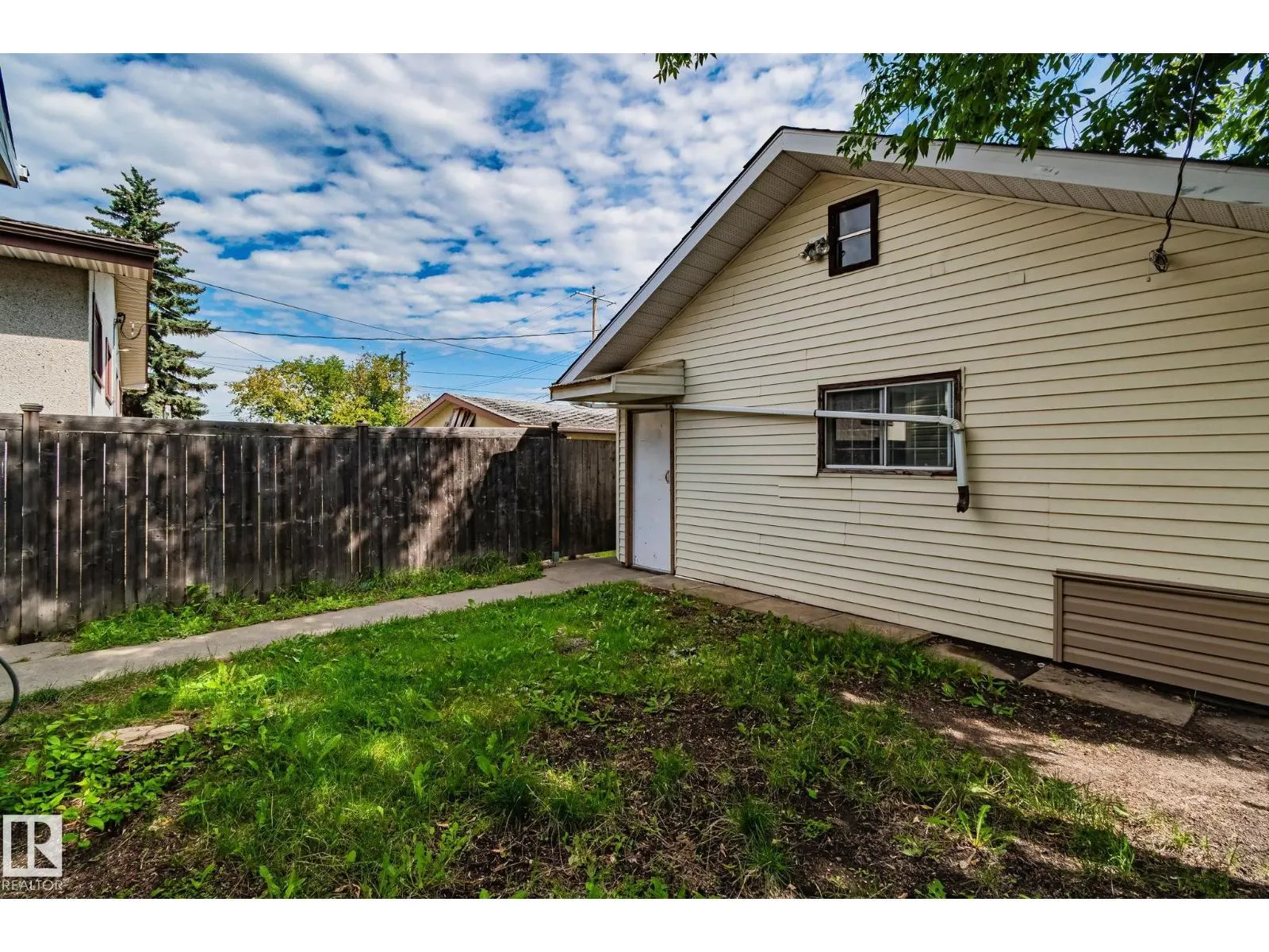 13321 119 ST NW NW