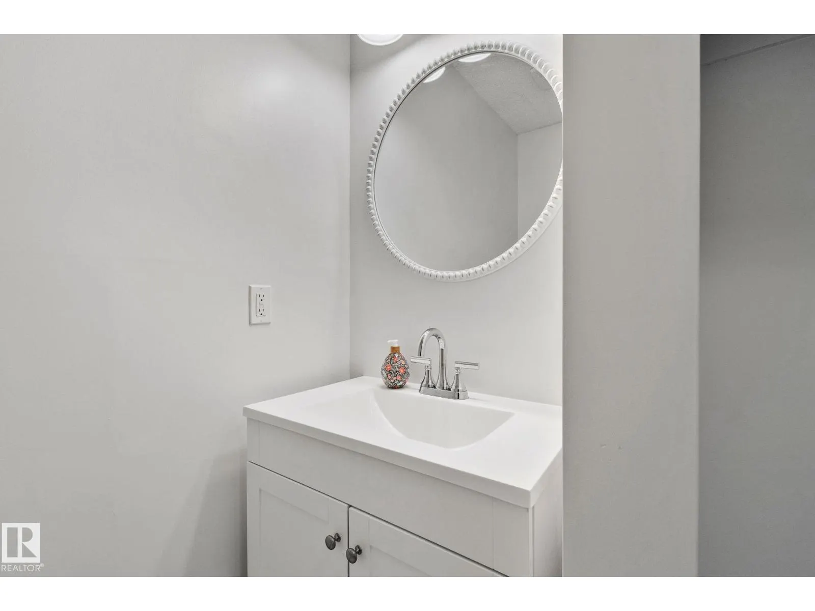 13321 119 ST NW NW