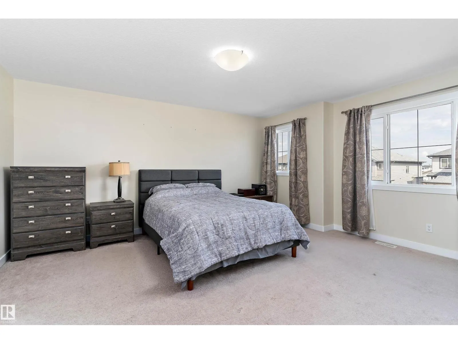 15132 31 ST NW