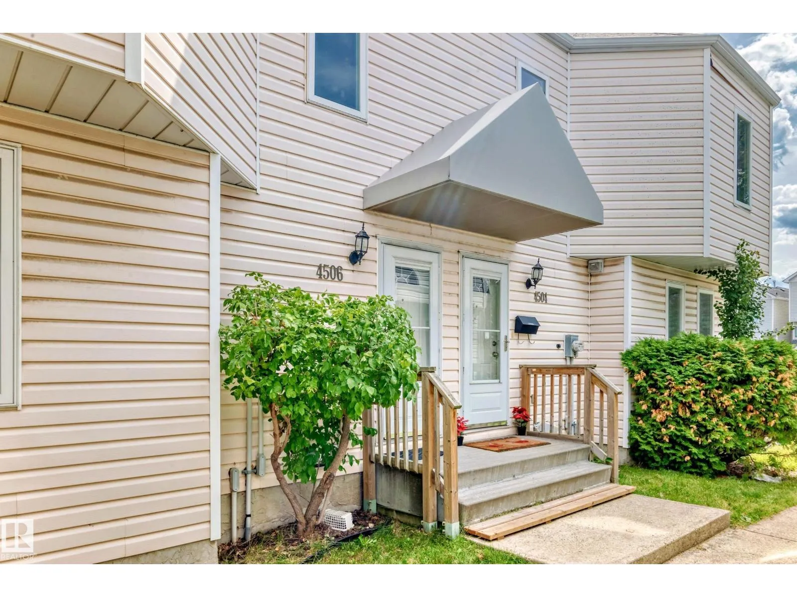 4506 20 AV NW
