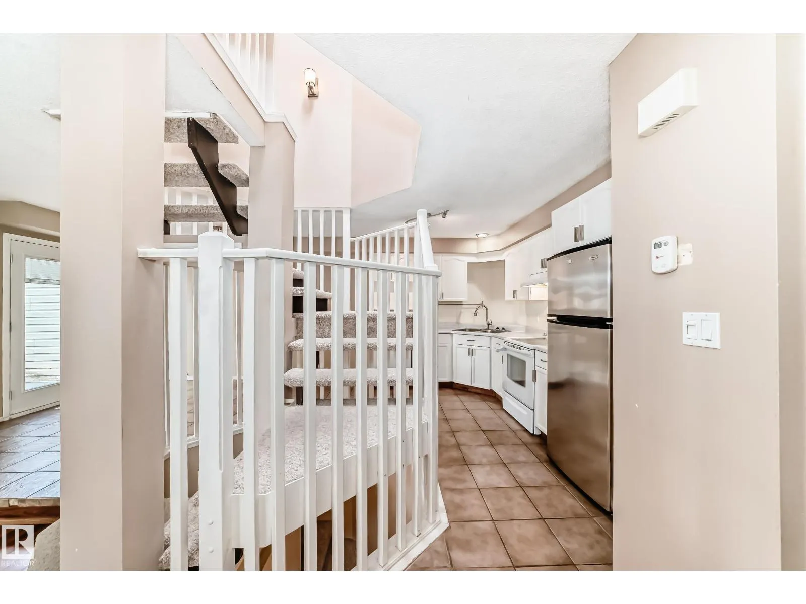 4506 20 AV NW