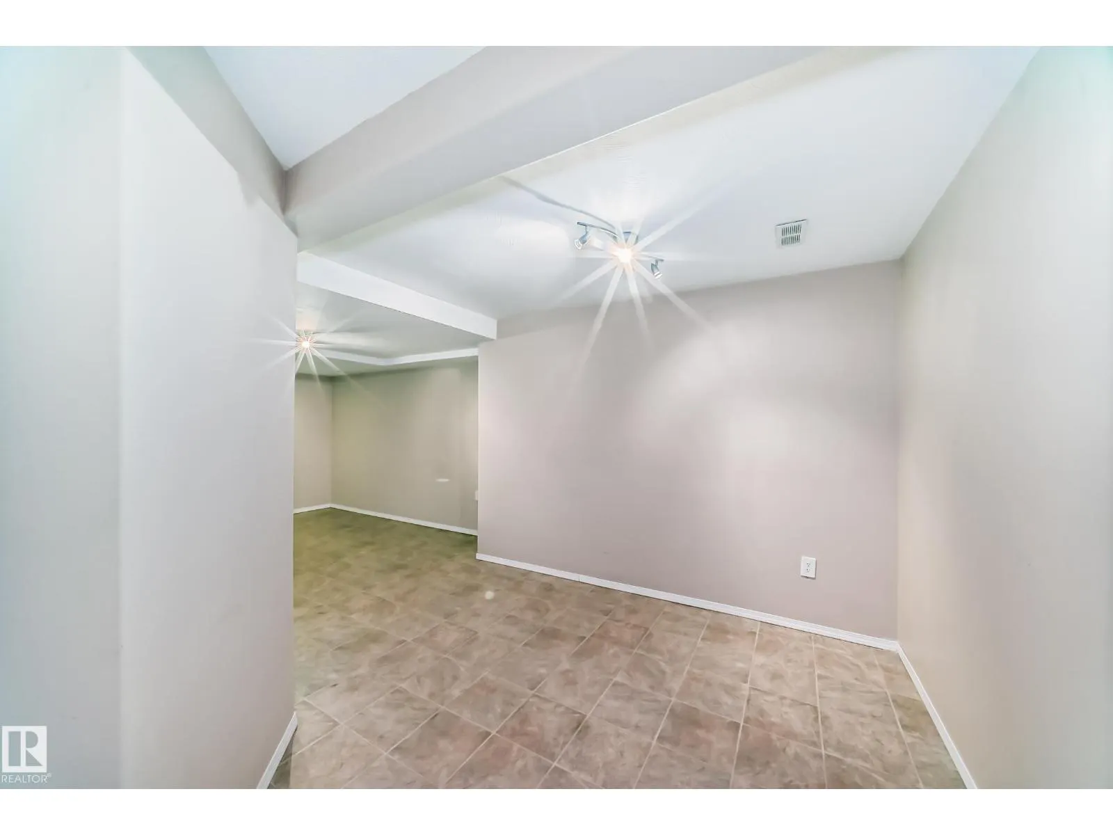 4506 20 AV NW