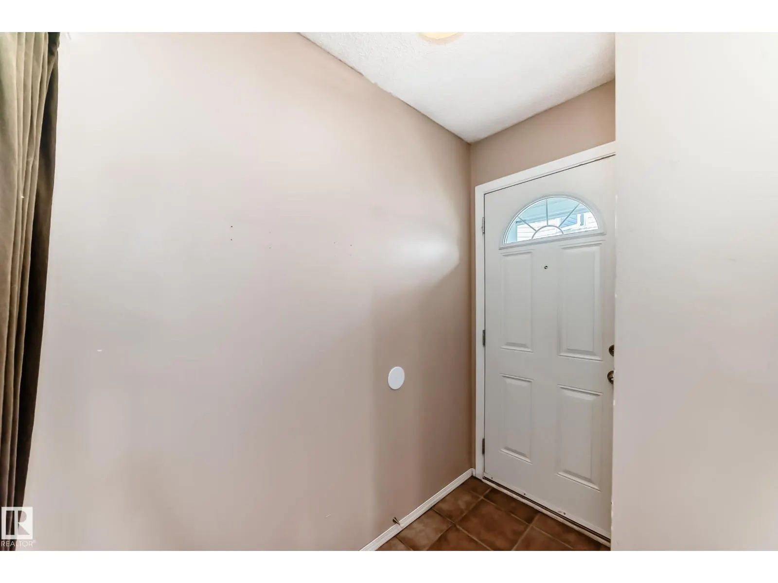 4506 20 AV NW