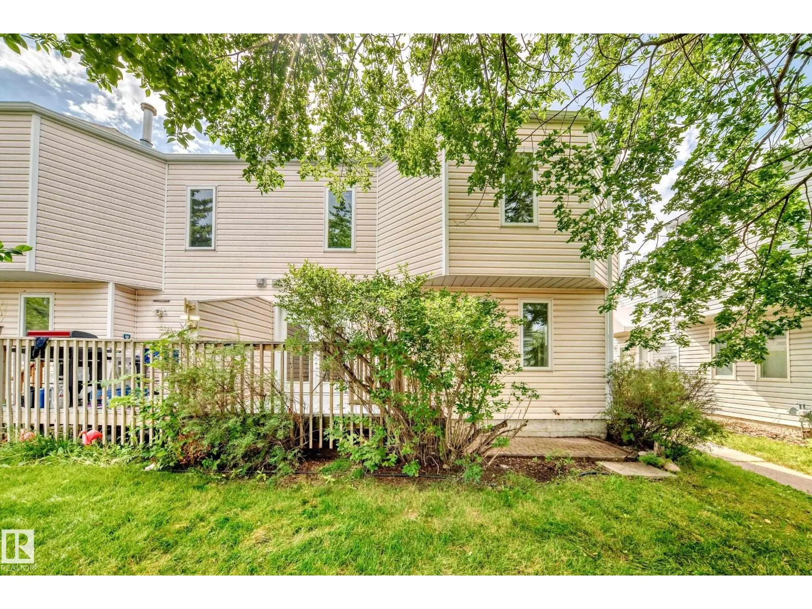 4506 20 AV NW