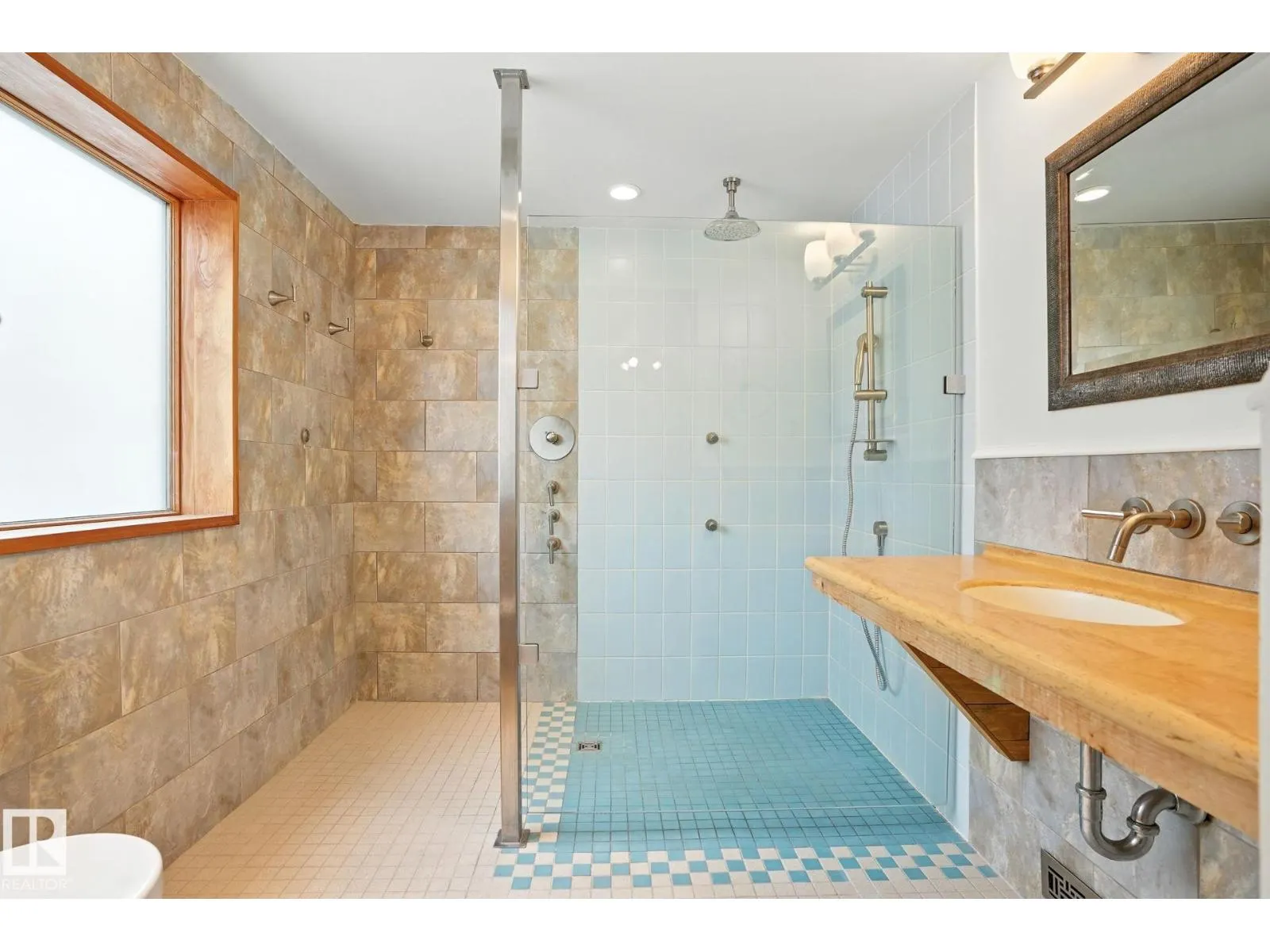 10416 126 ST NW