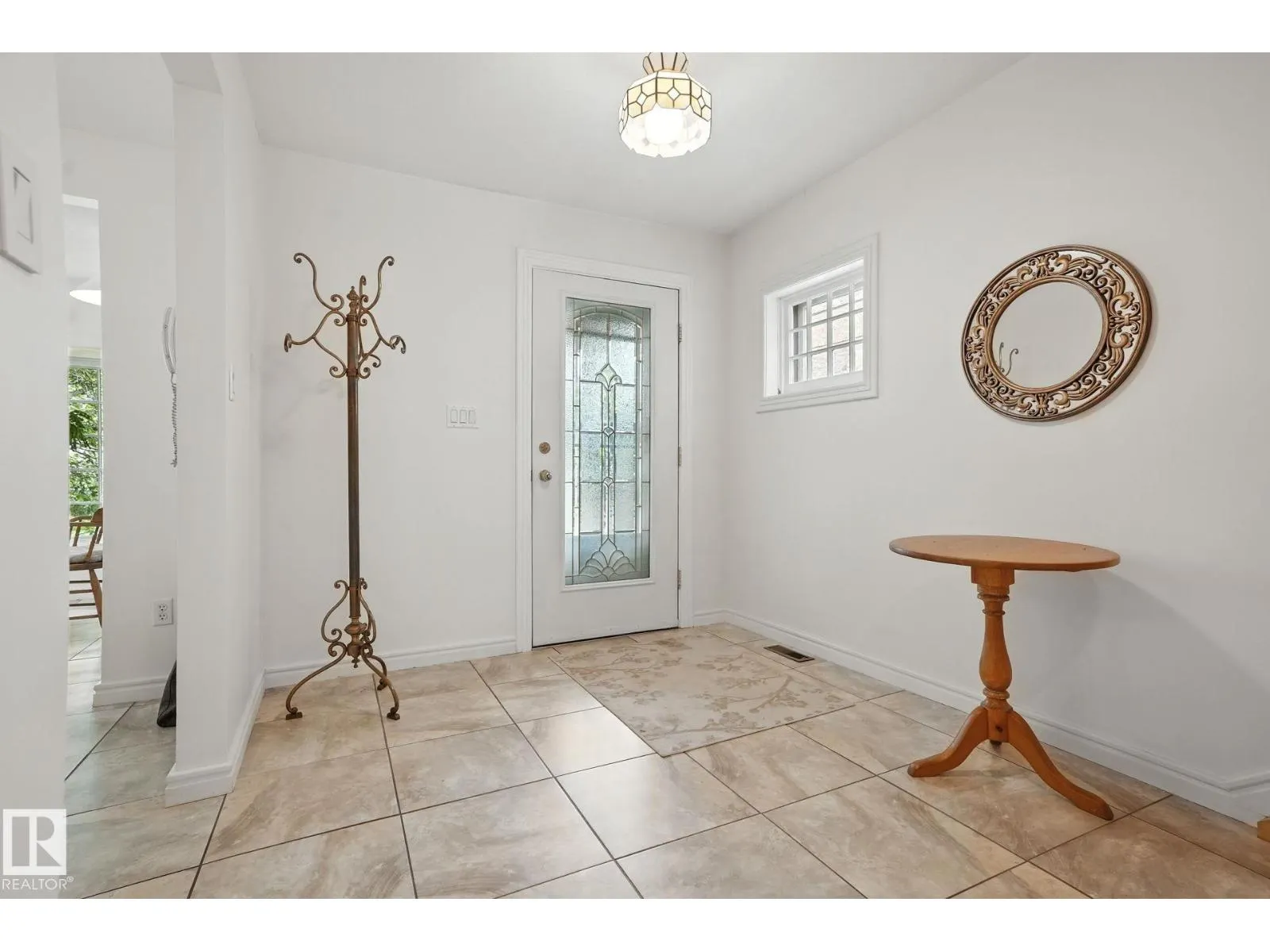 10416 126 ST NW