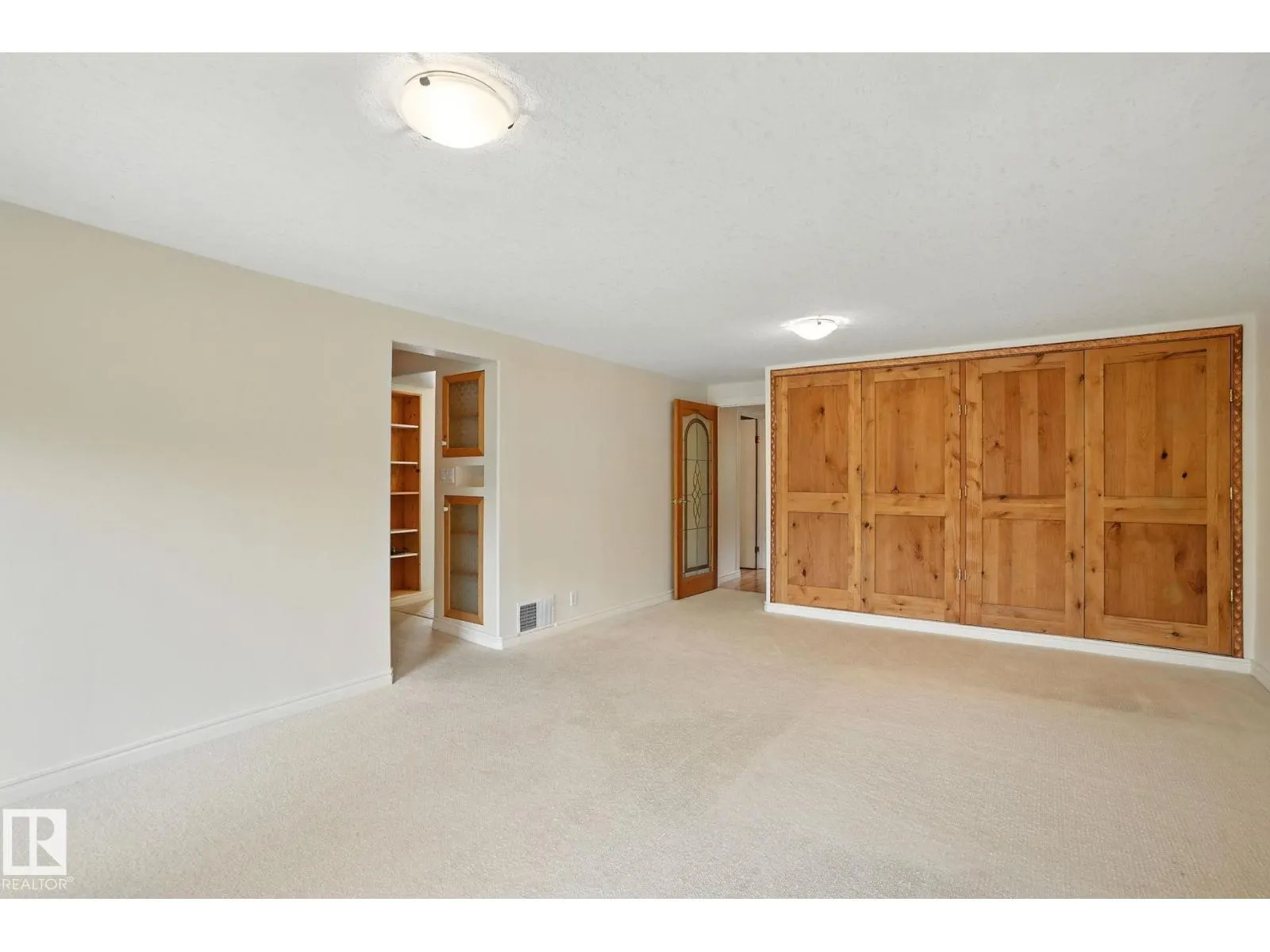 10416 126 ST NW