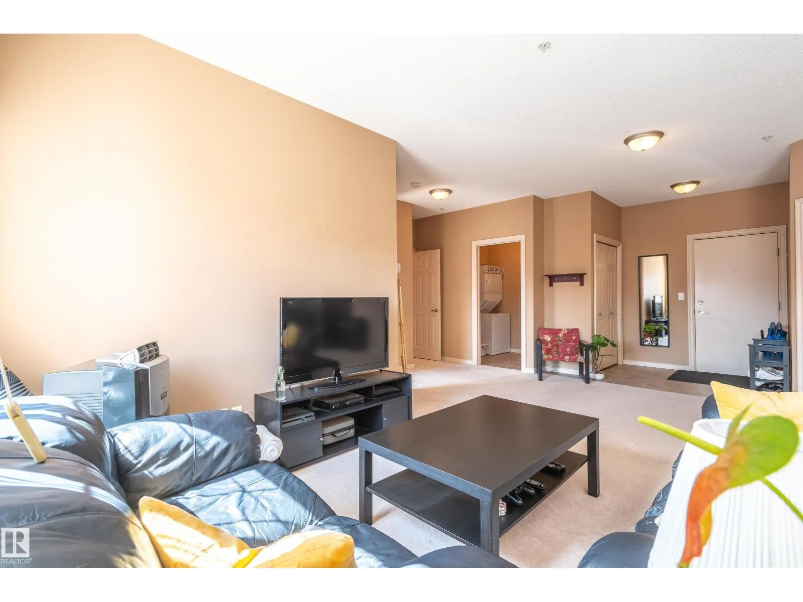 #431 263 MACEWAN RD SW