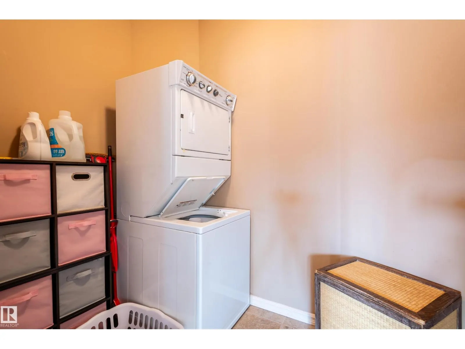 #431 263 MACEWAN RD SW