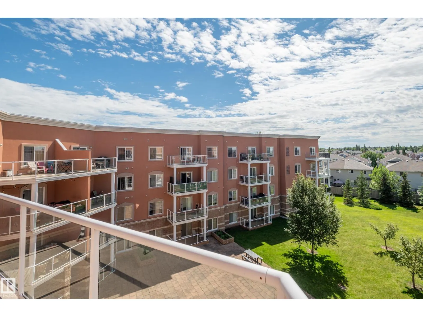 #431 263 MACEWAN RD SW