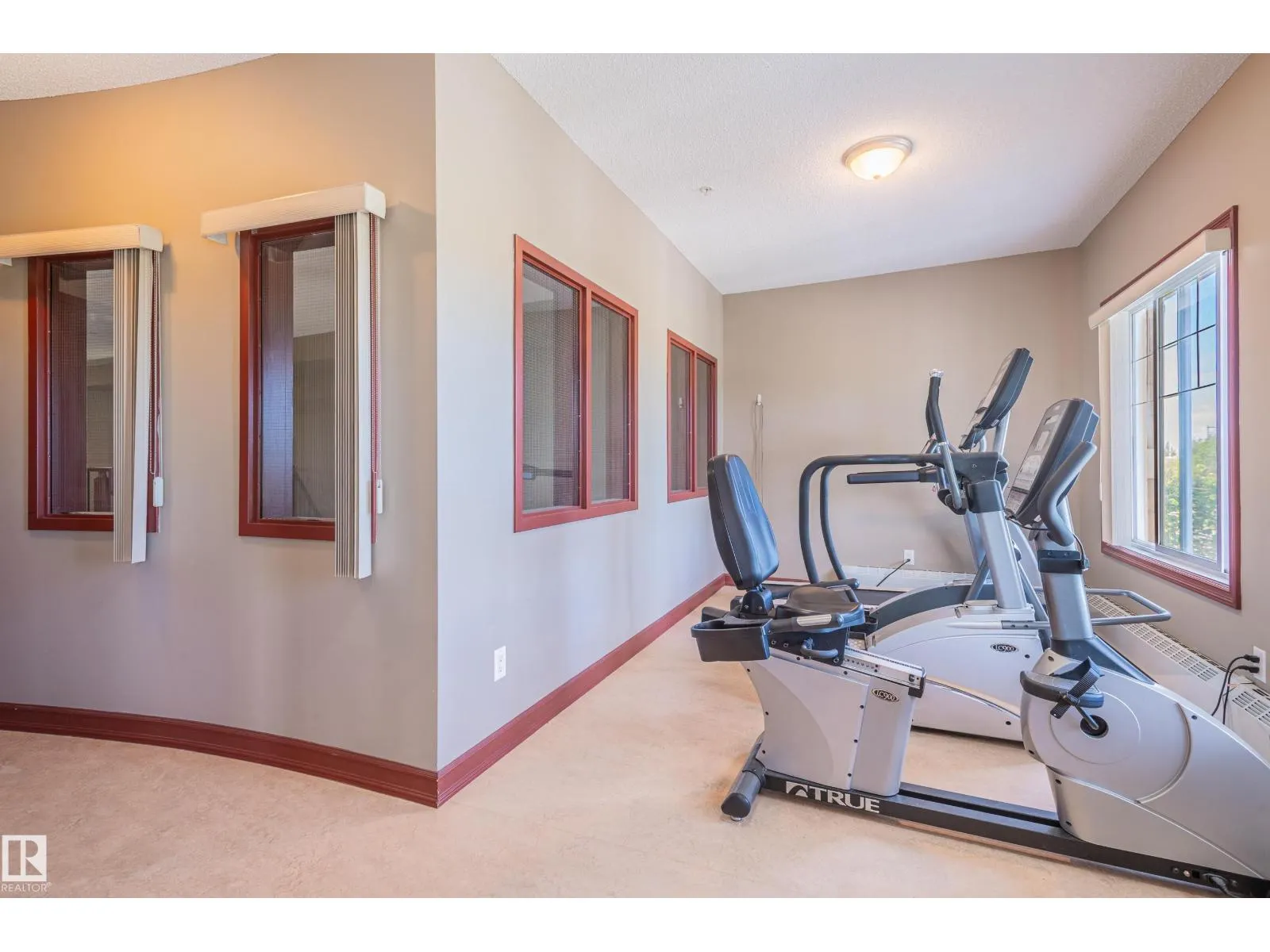 #431 263 MACEWAN RD SW
