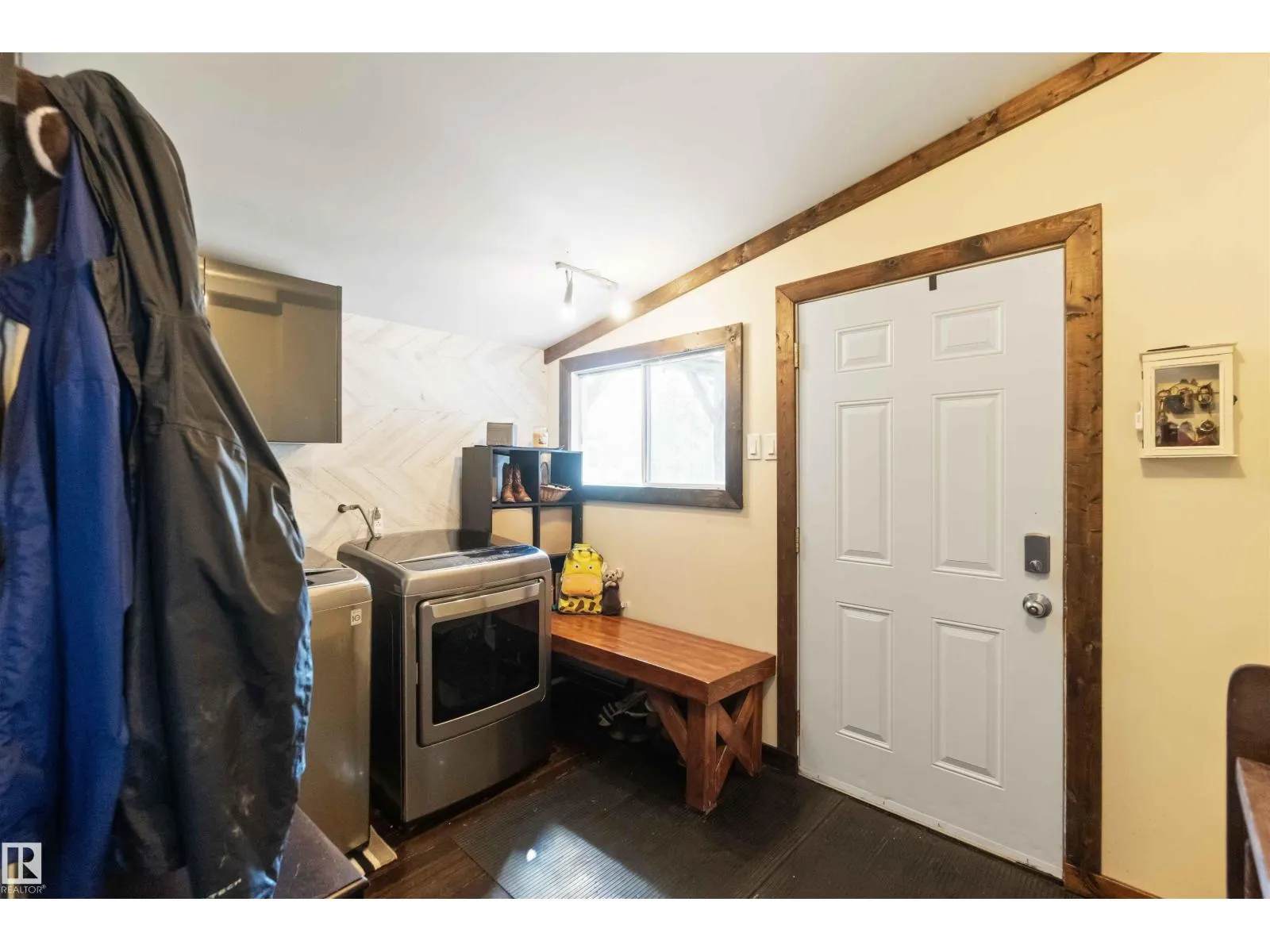 19, 23422 Twp Rd 582