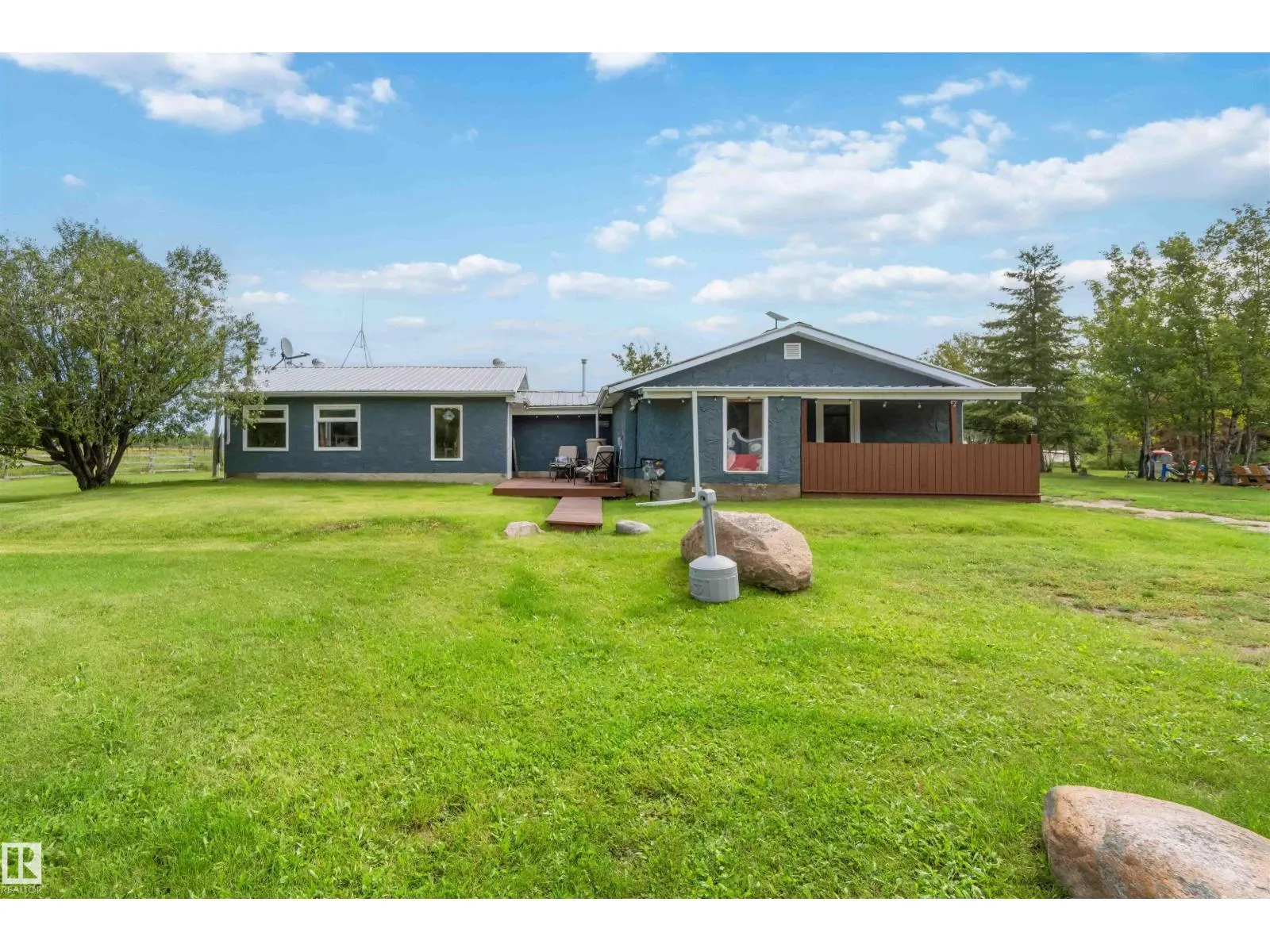 19, 23422 Twp Rd 582