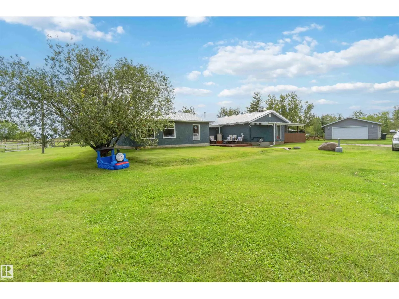 19, 23422 Twp Rd 582