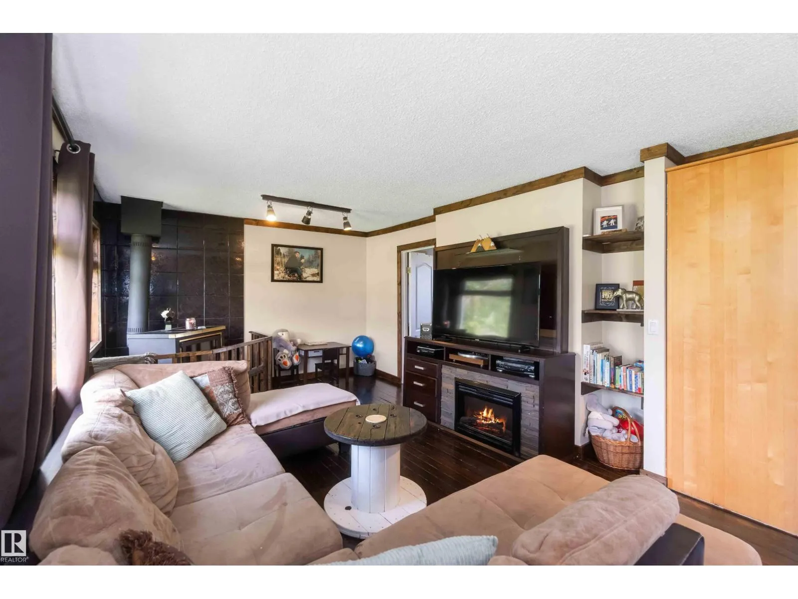 19, 23422 Twp Rd 582