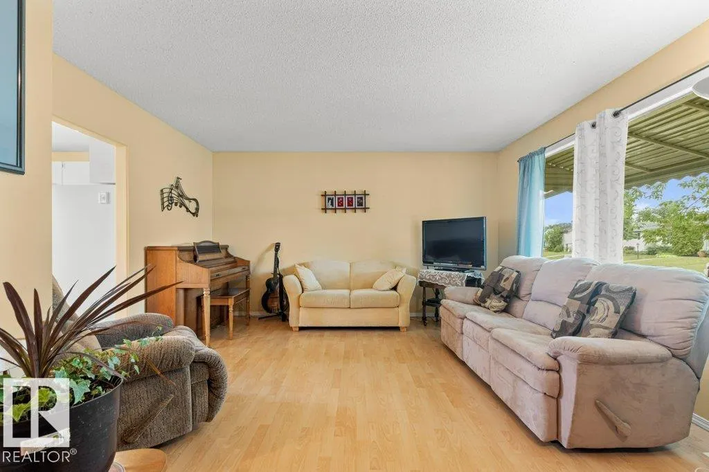 13503 115 ST NW