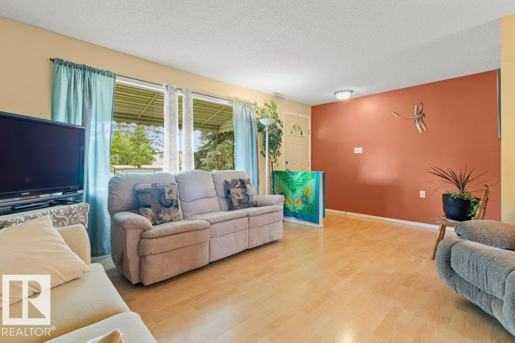 13503 115 ST NW