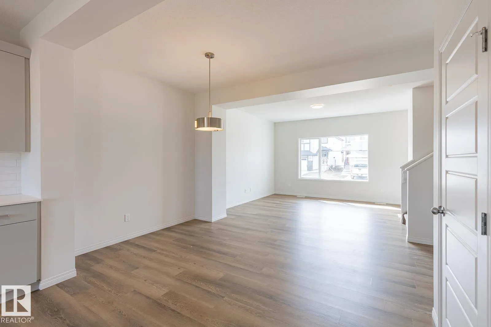 6258 175A AV NW