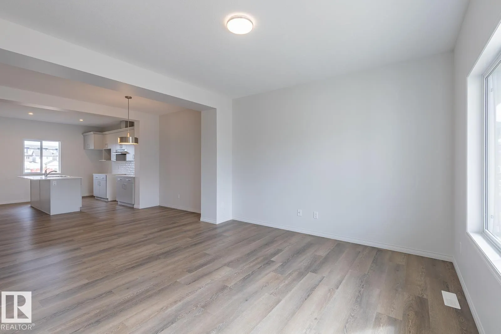 6258 175A AV NW