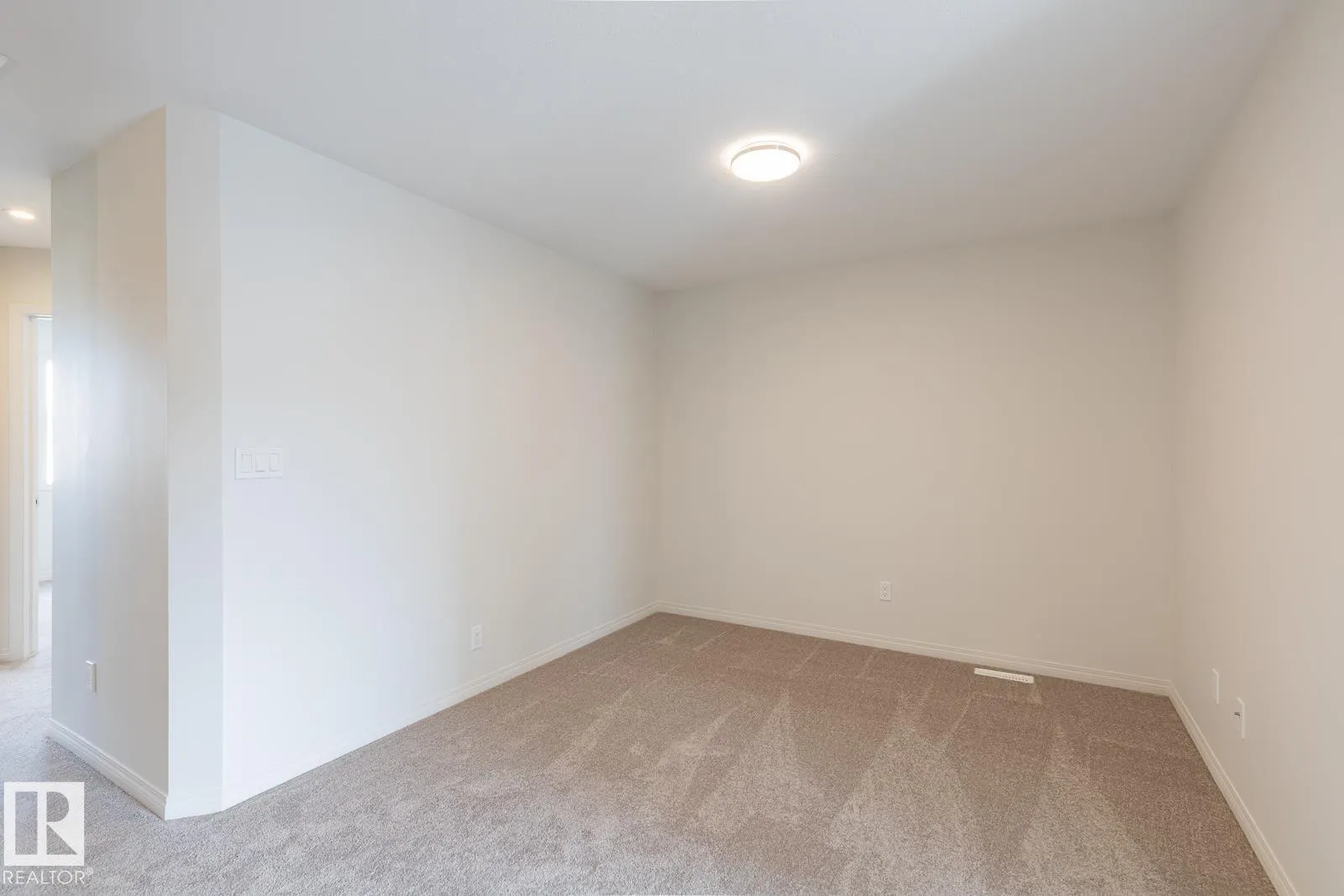 6258 175A AV NW