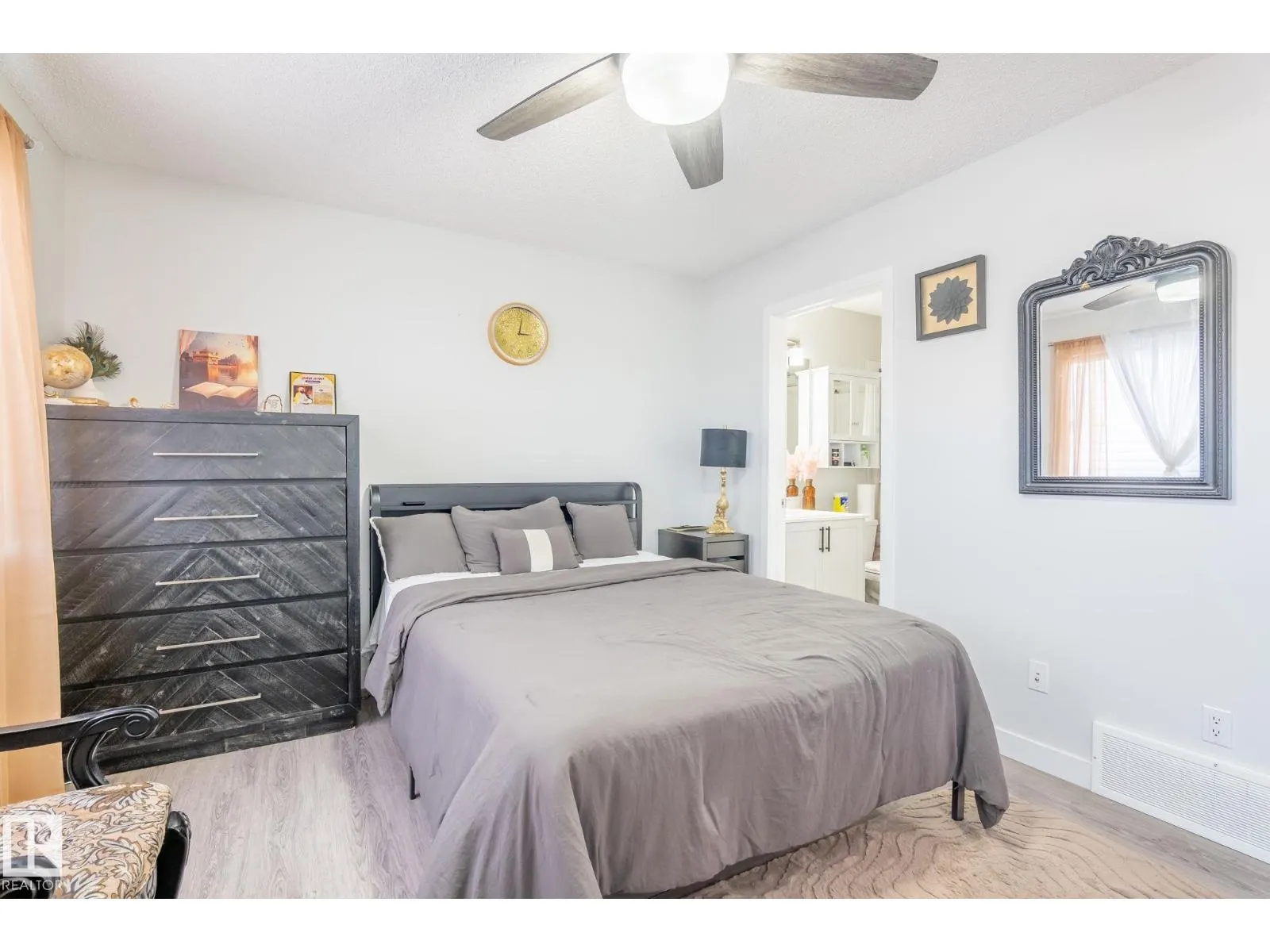 #2 3305 ORCHARDS LINK LI SW